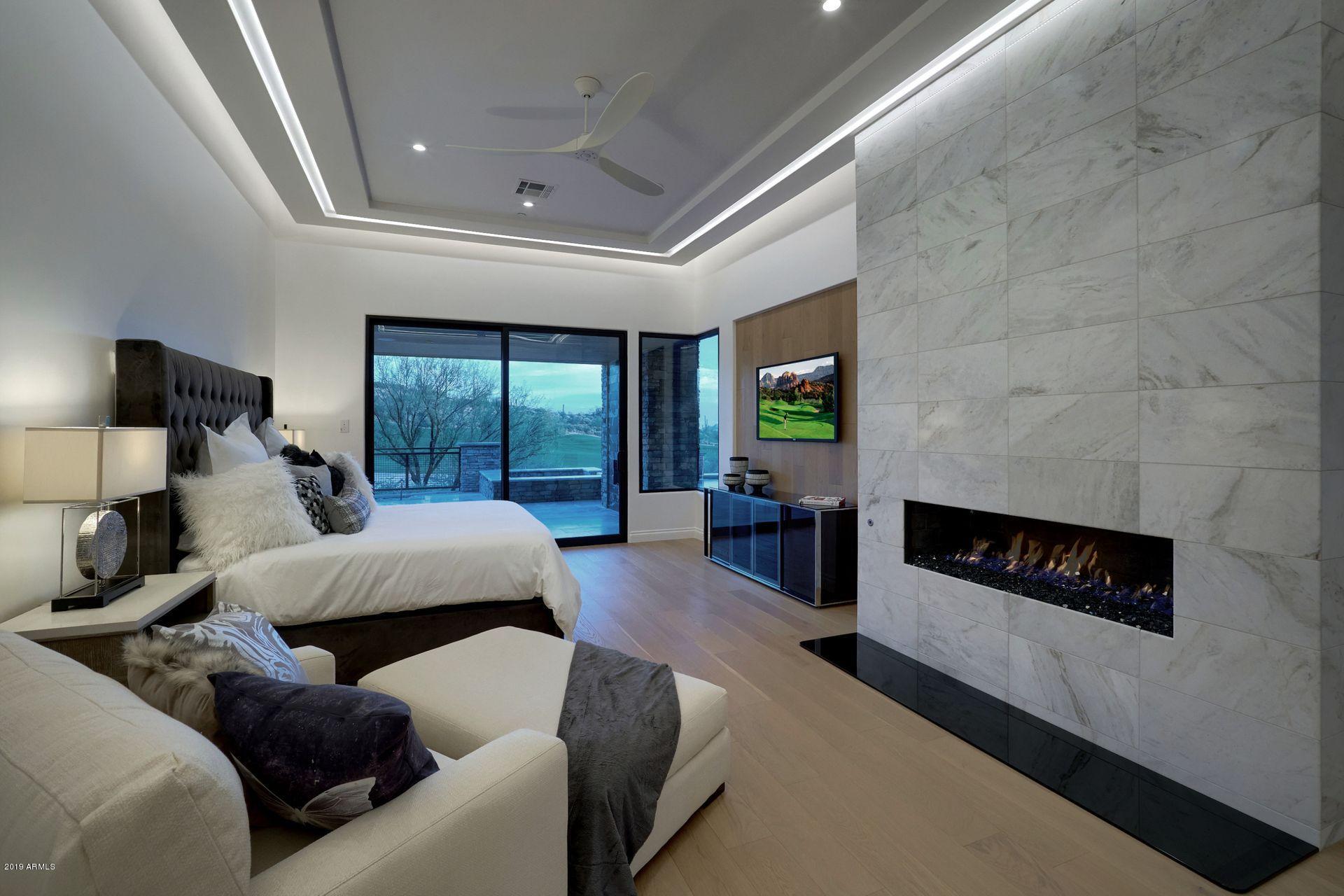 DESERT MOUNTAIN - Residential