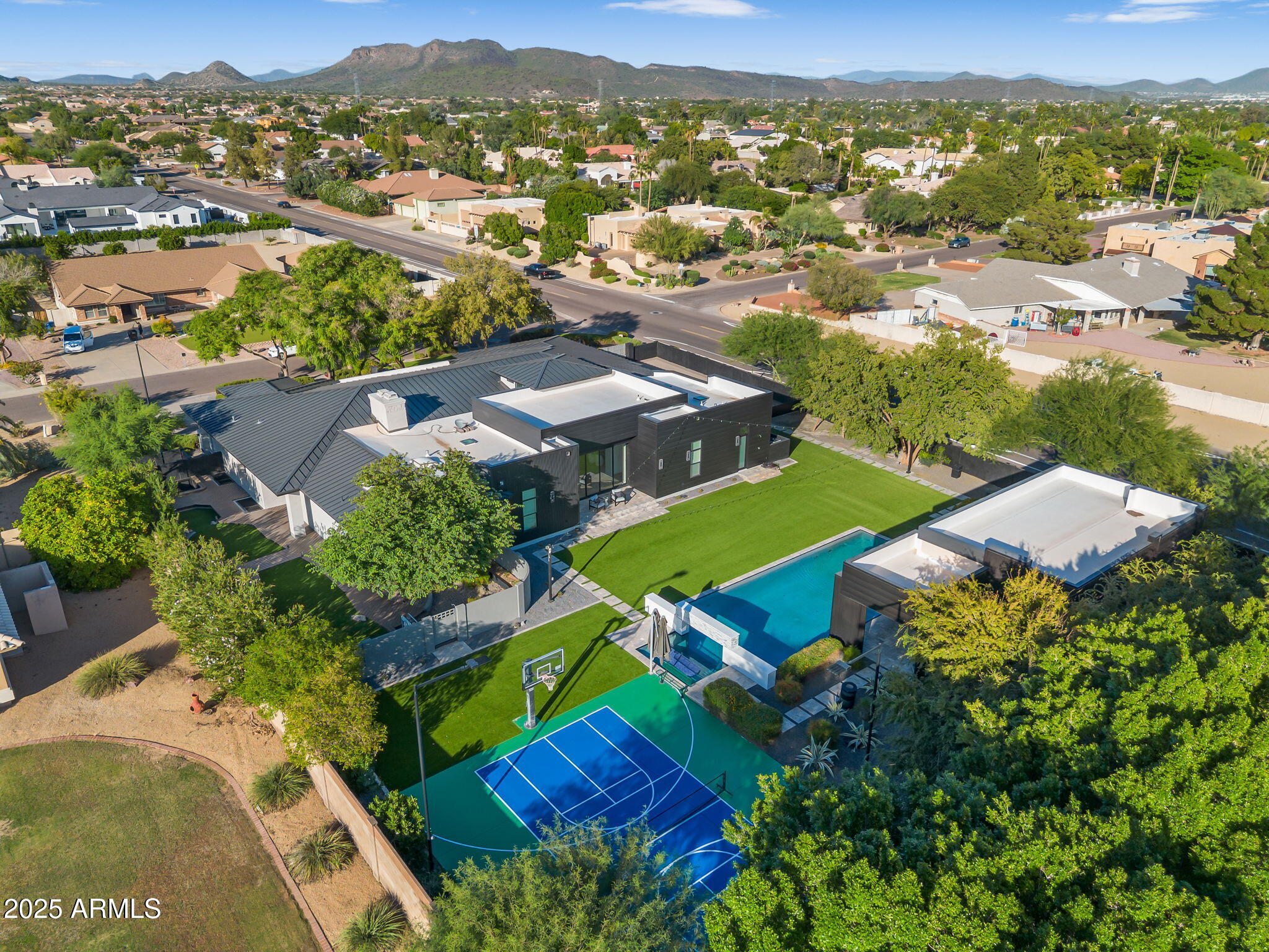 SADDLEBACK FOOTHILLS - Residential