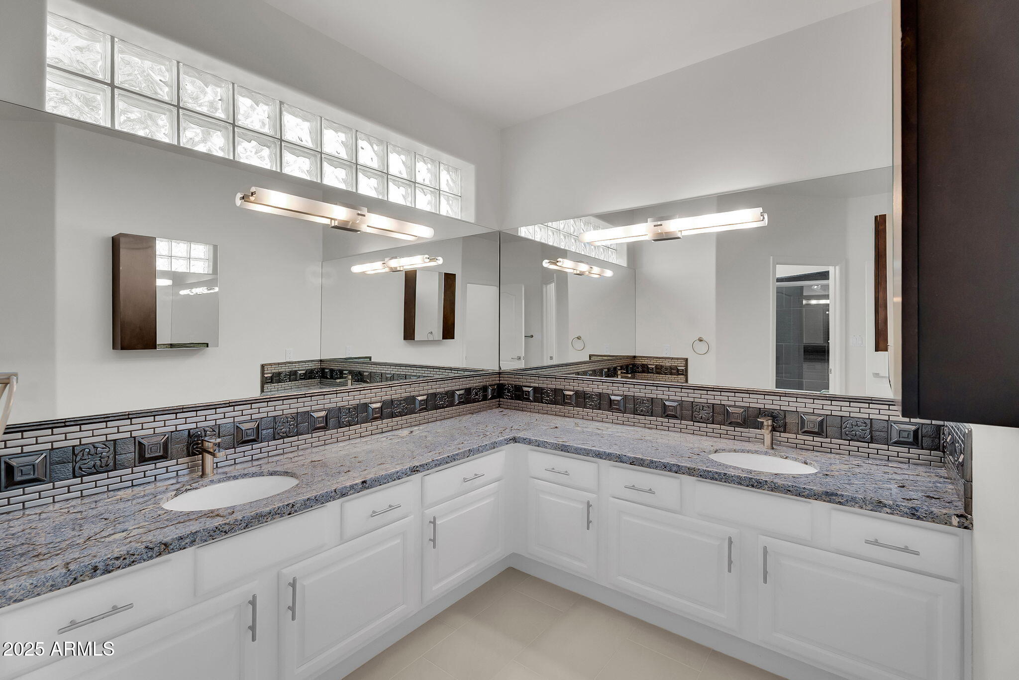 SADDLEBACK FOOTHILLS - Residential