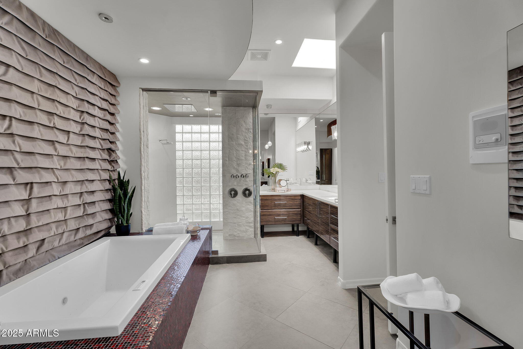 SADDLEBACK FOOTHILLS - Residential