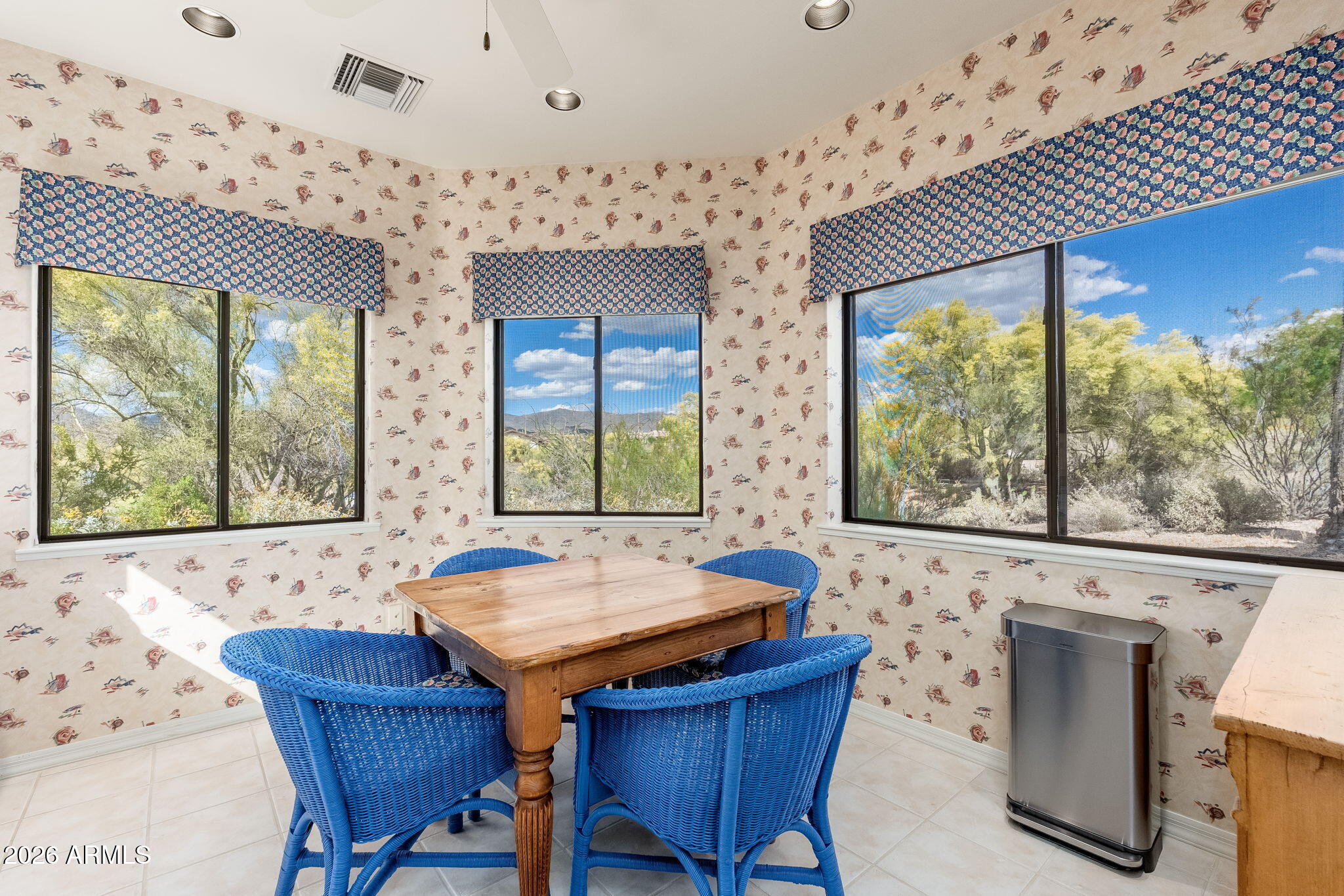 CAREFREE FORE - Residential