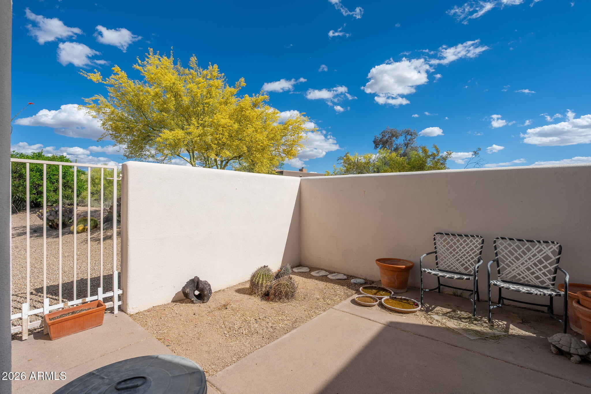 CAREFREE FORE - Residential