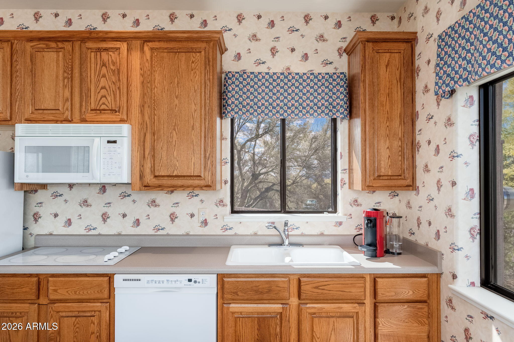 CAREFREE FORE - Residential