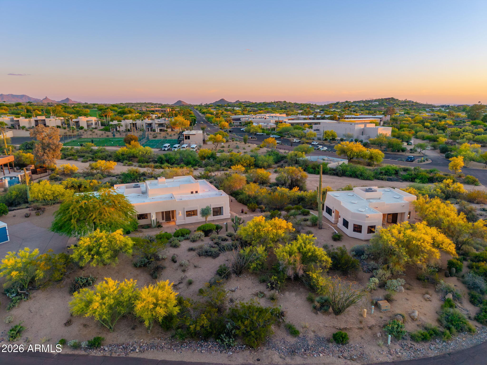 CAREFREE FORE - Residential