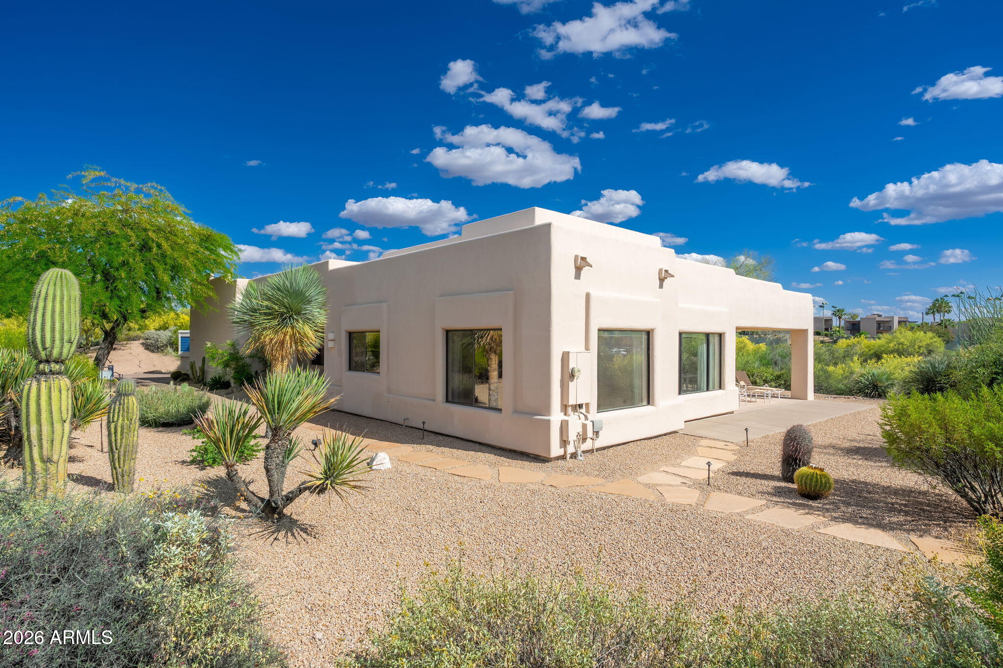 CAREFREE FORE - Residential