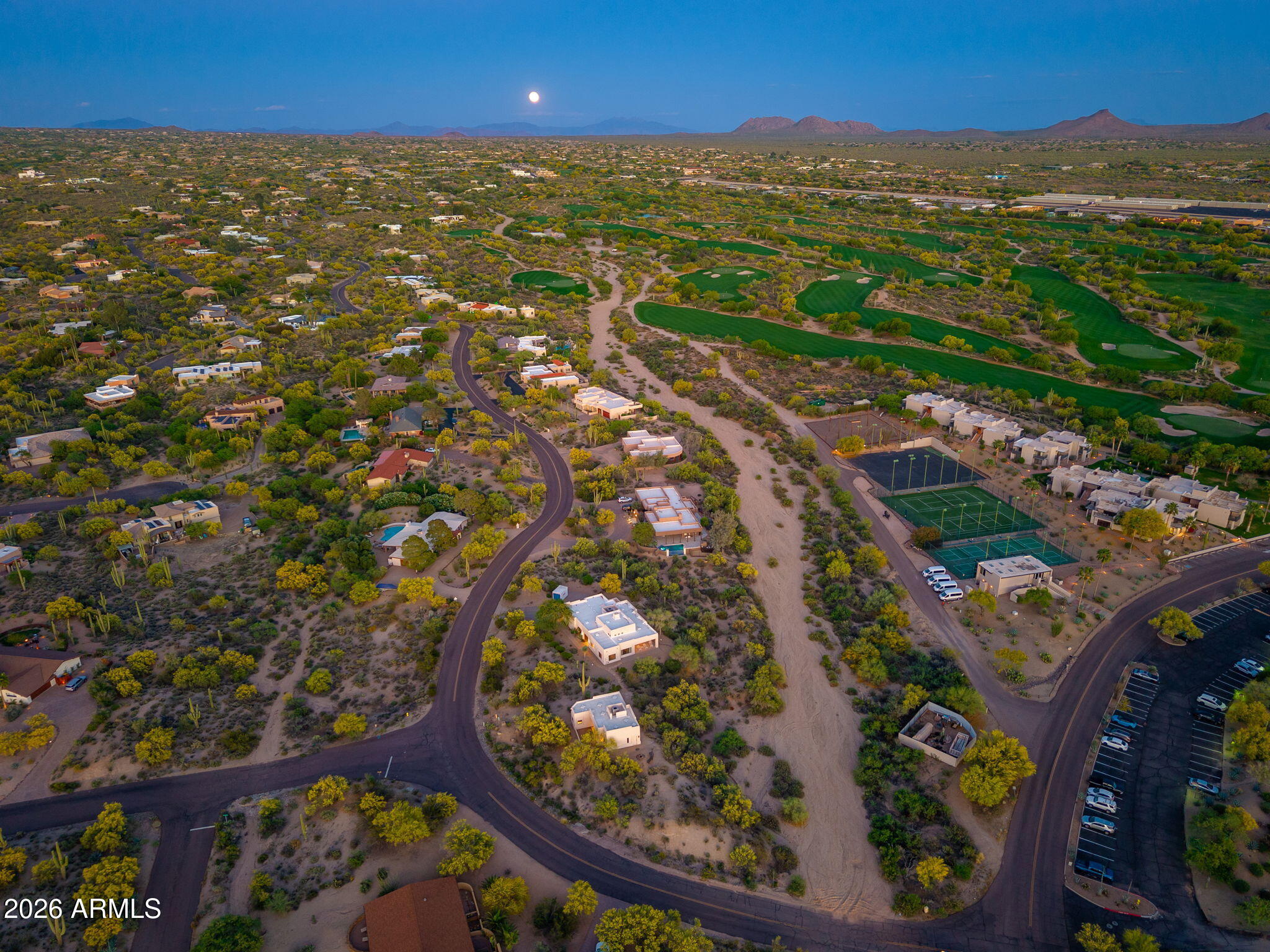 CAREFREE FORE - Residential