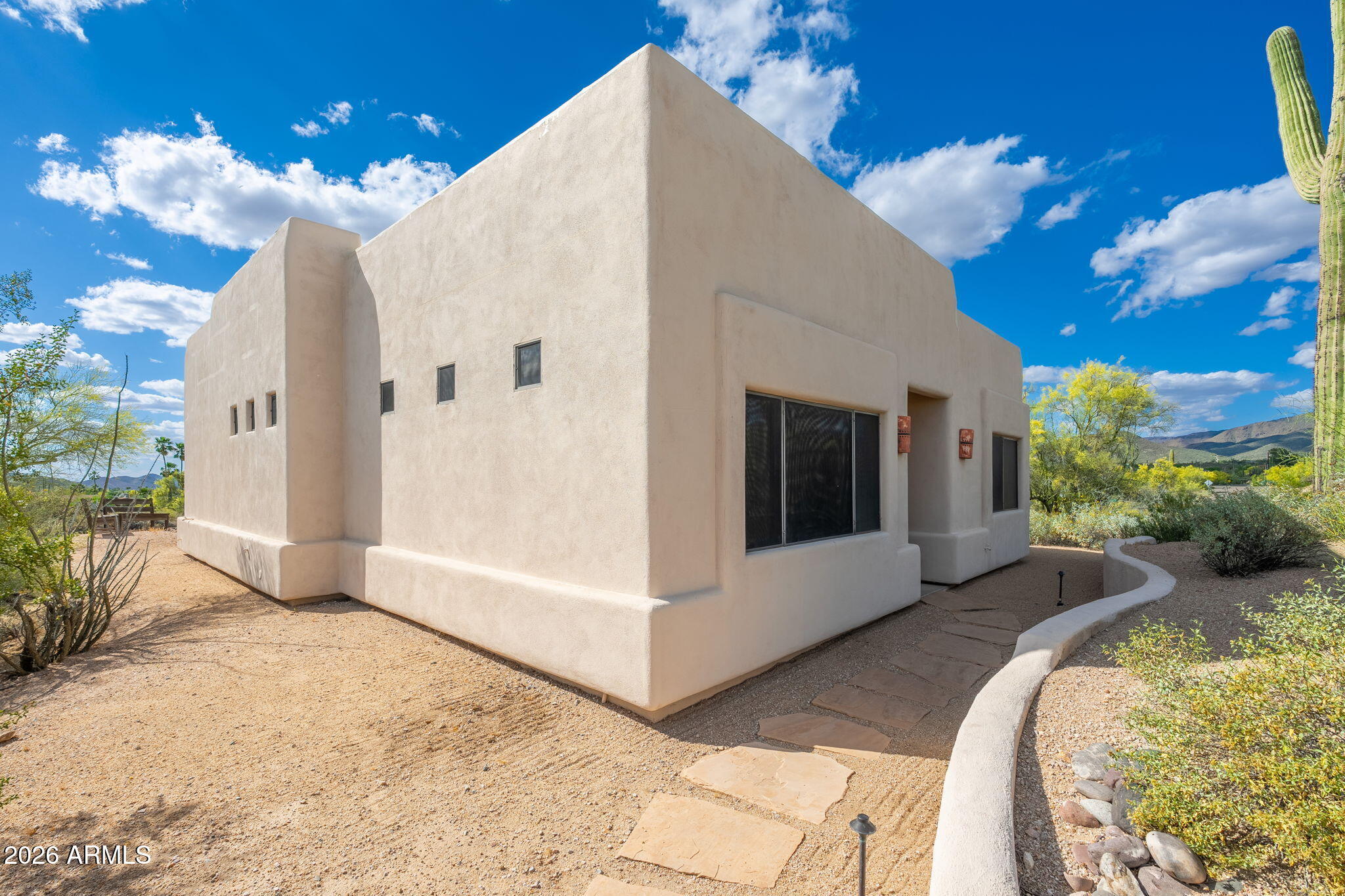 CAREFREE FORE - Residential
