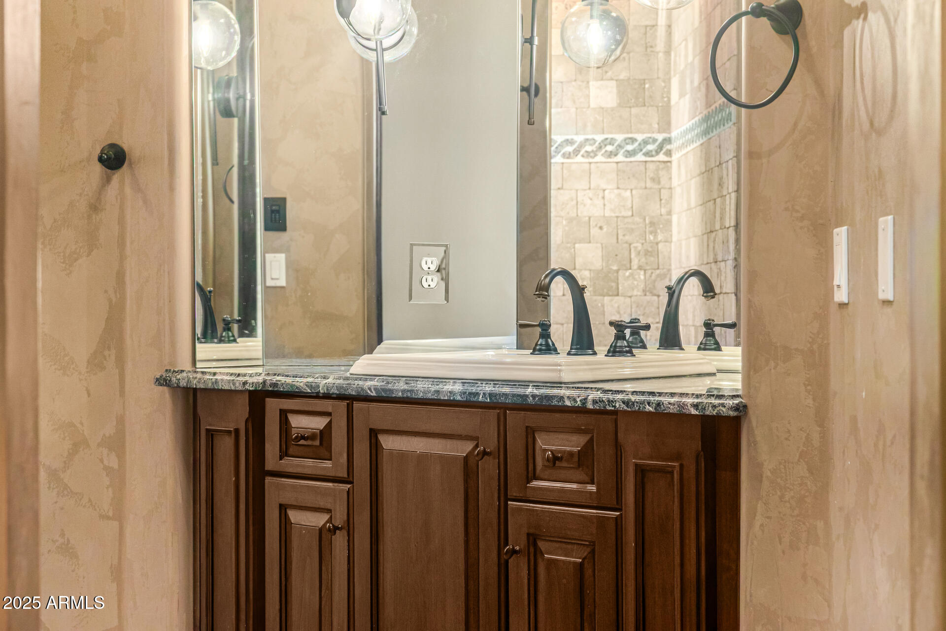 PINNACLE VISTA - Residential