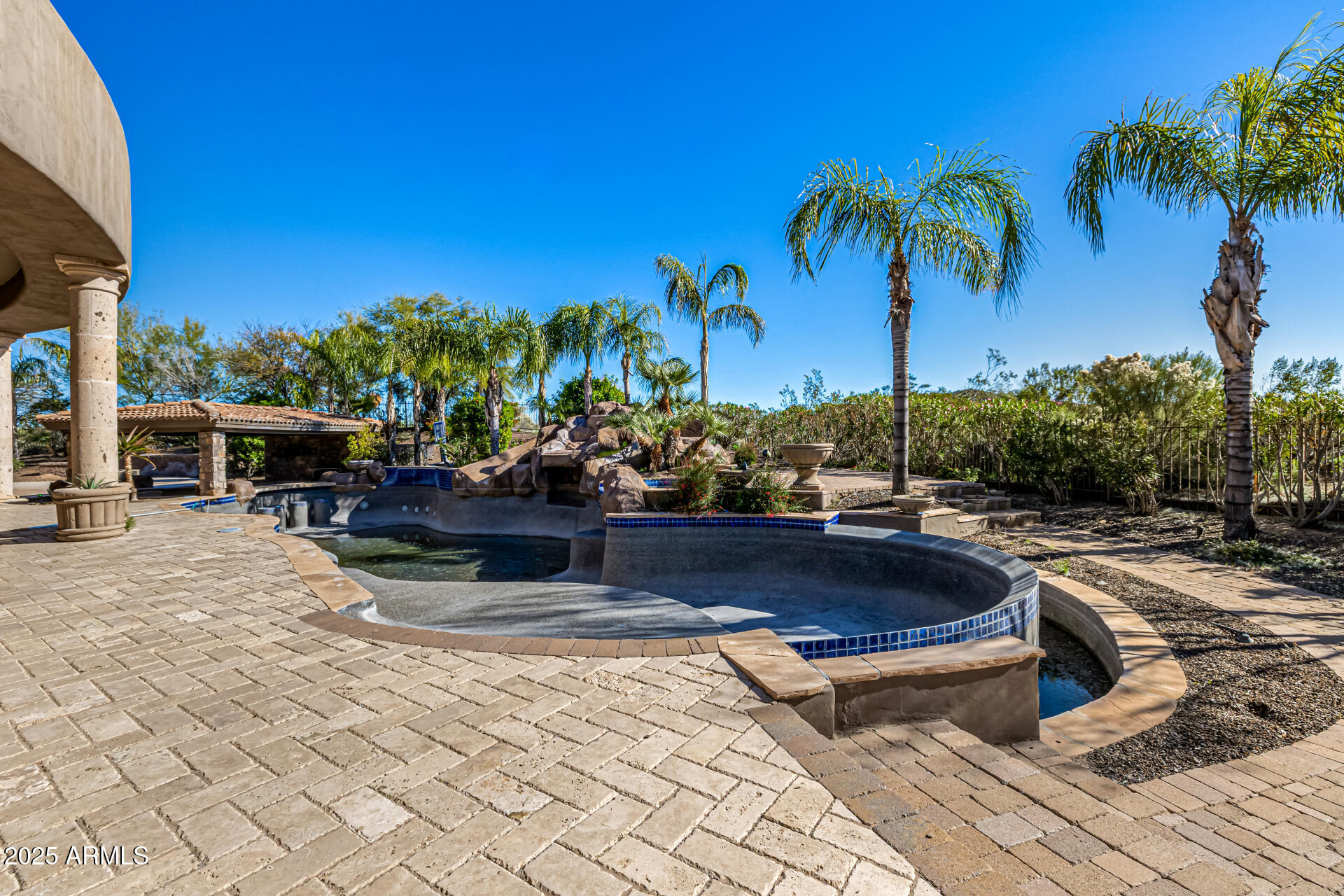 PINNACLE VISTA - Residential