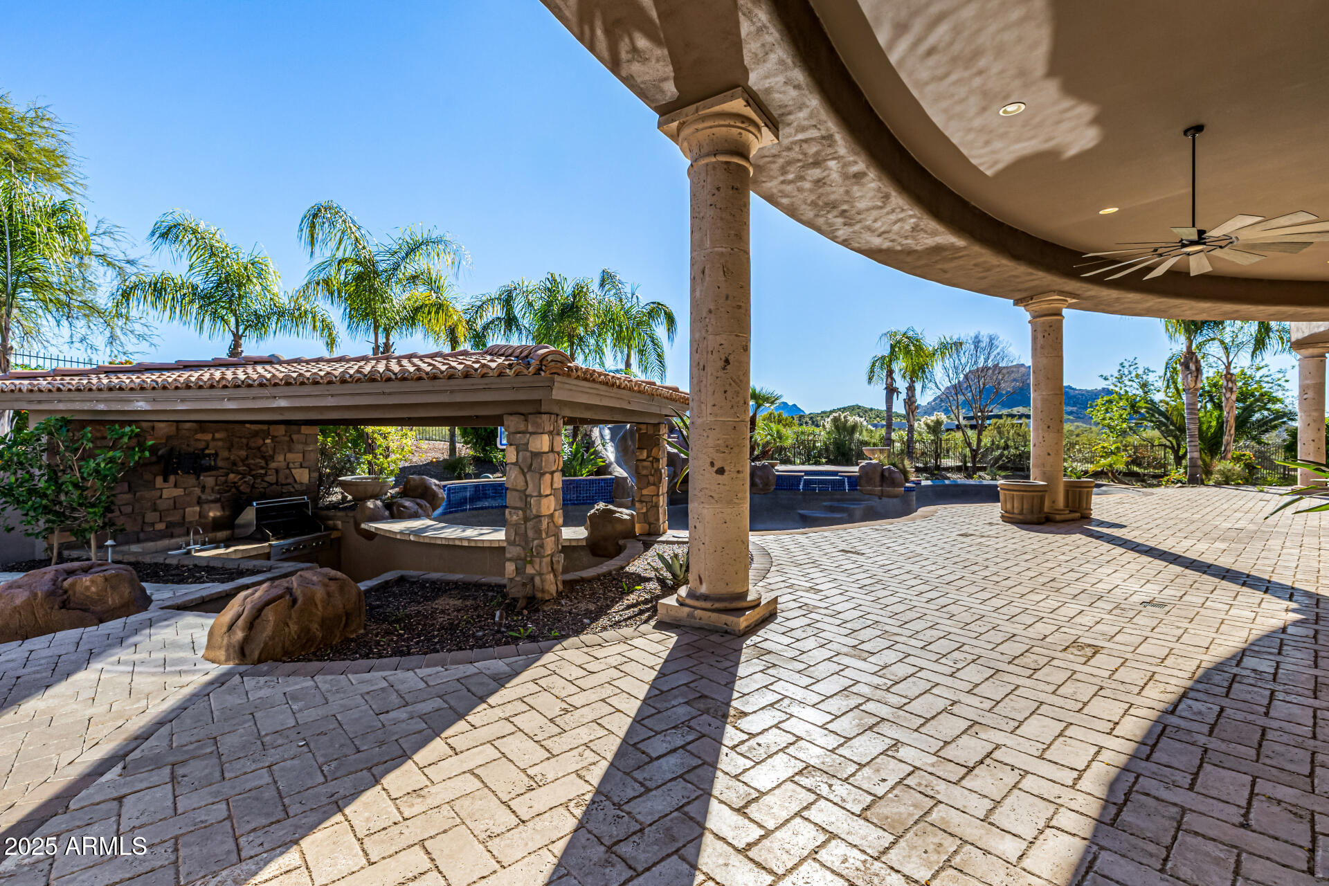 PINNACLE VISTA - Residential