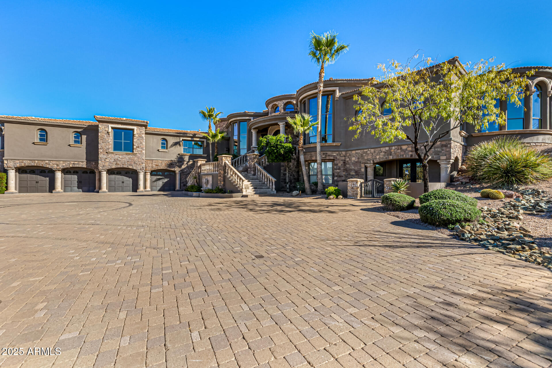PINNACLE VISTA - Residential