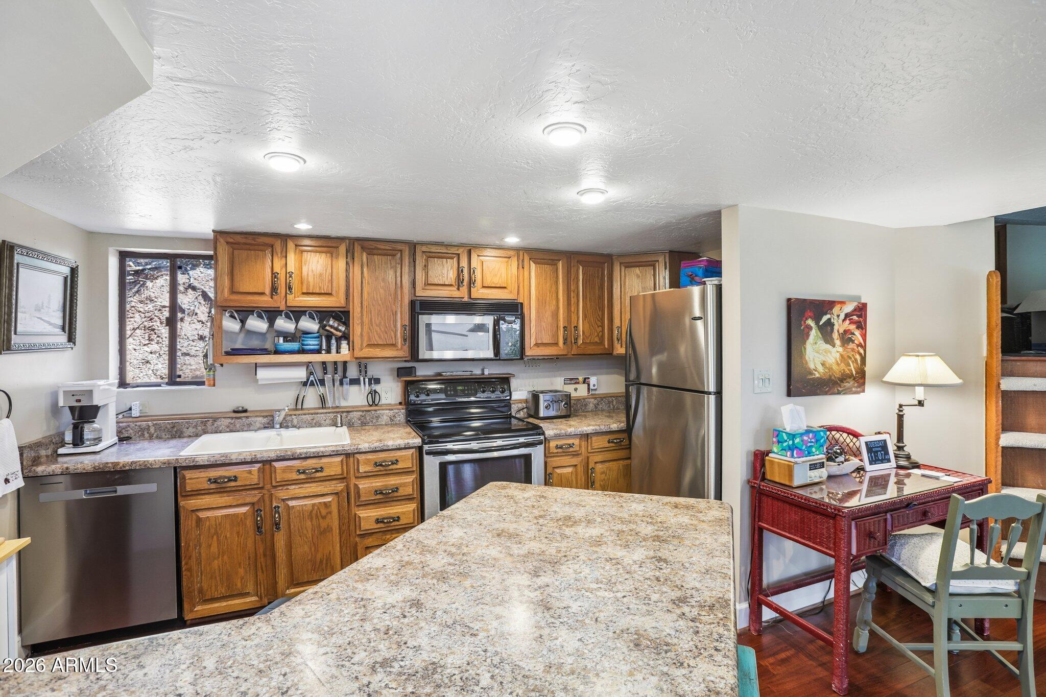 PORTAL PINE CREEK CANYON 2 - Residential
