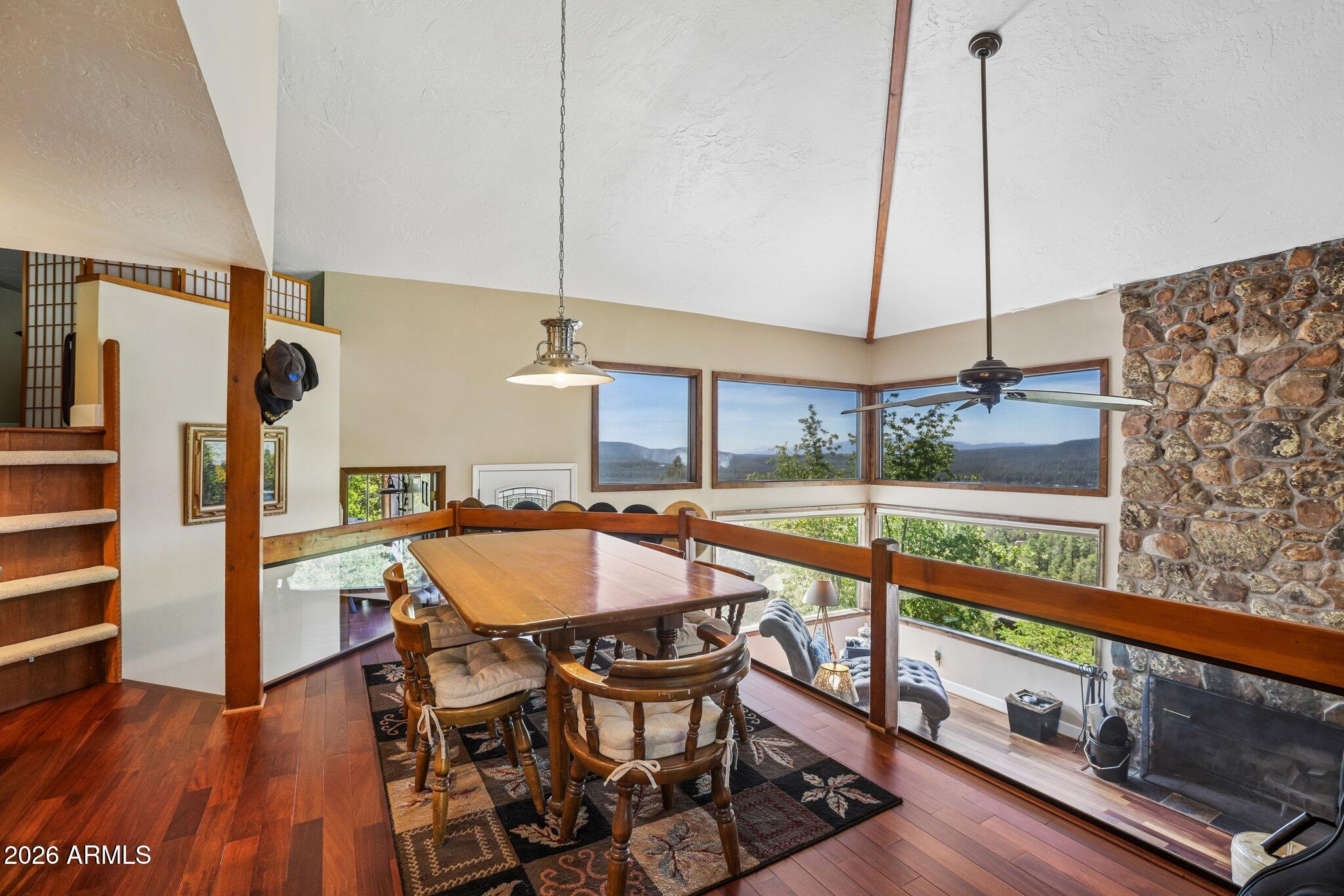 PORTAL PINE CREEK CANYON 2 - Residential