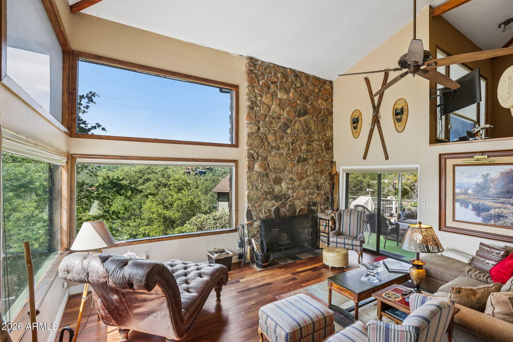PORTAL PINE CREEK CANYON 2 - Residential
