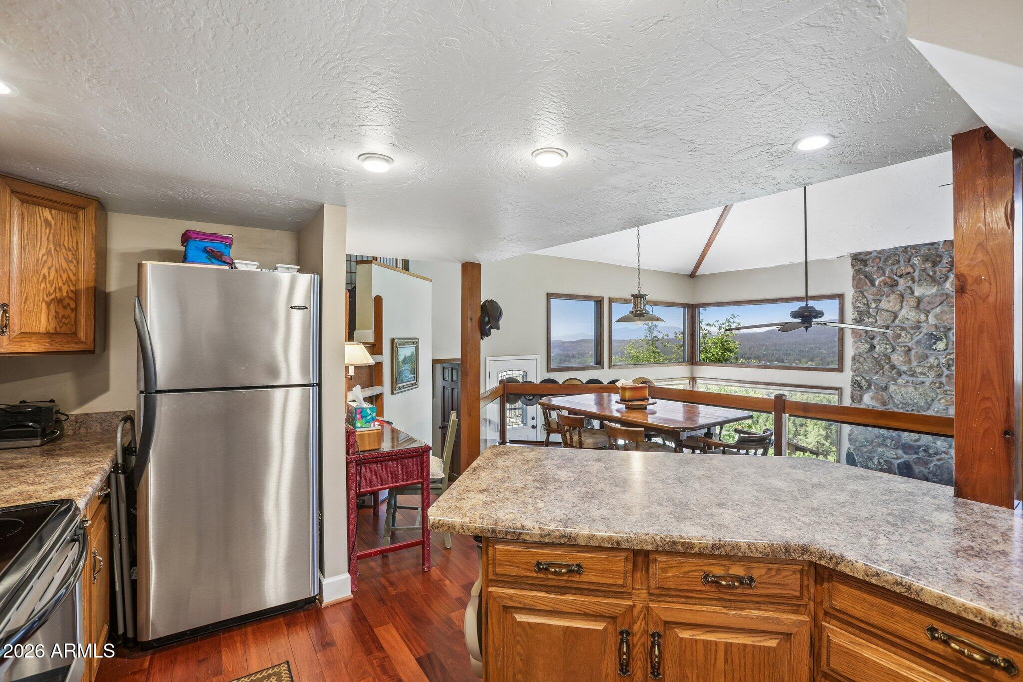PORTAL PINE CREEK CANYON 2 - Residential