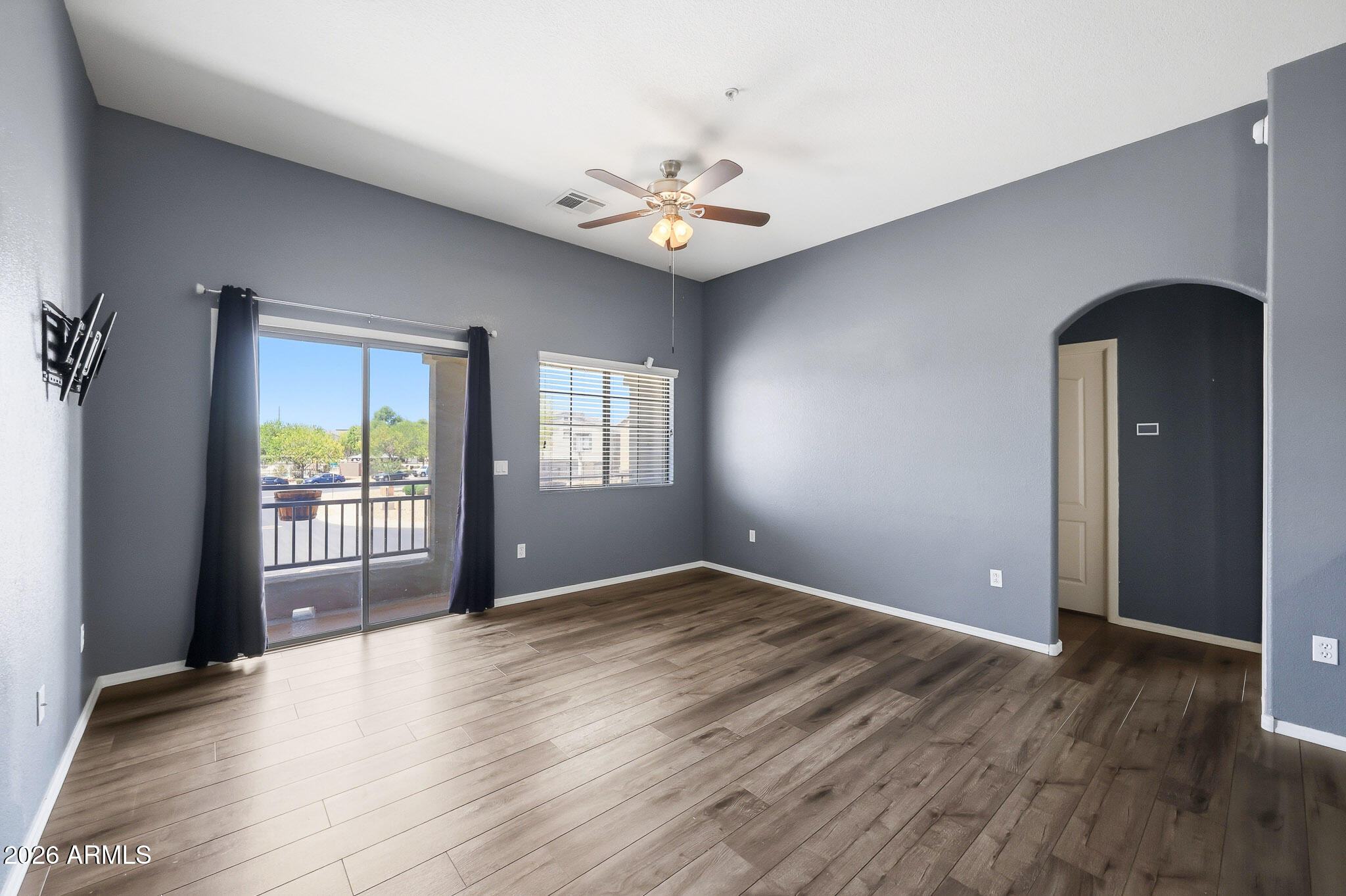 CANYON TRAILS COURTHOMES CONDOMINIUM - Residential