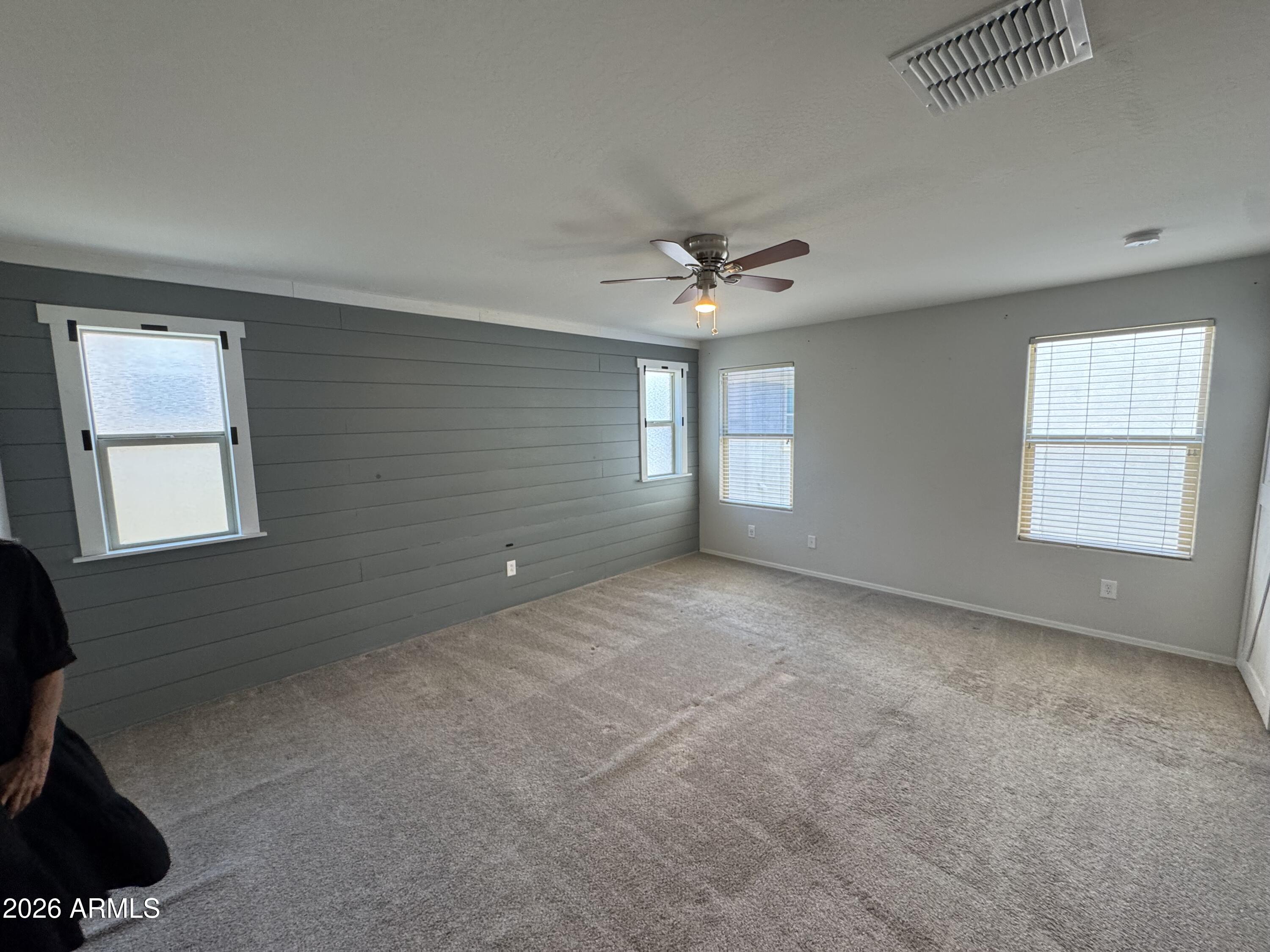 DAHLIA POINTE - Residential