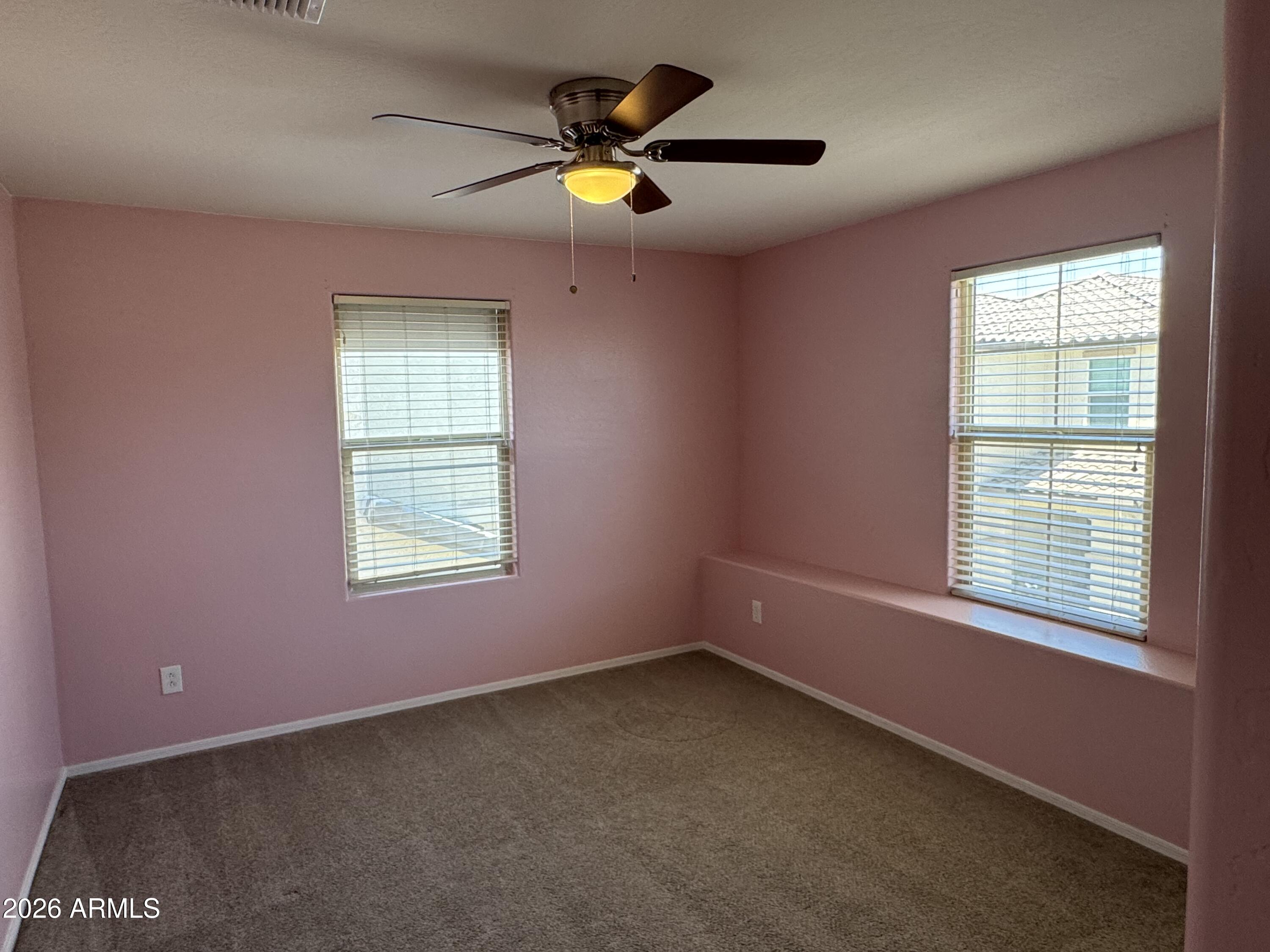 DAHLIA POINTE - Residential