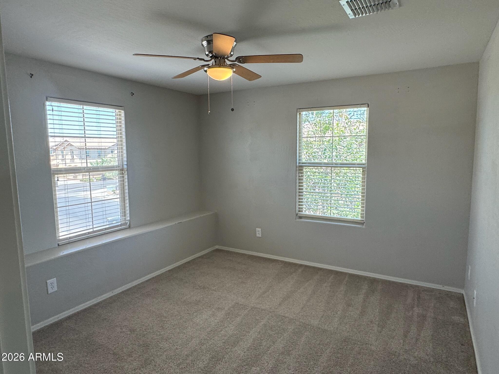 DAHLIA POINTE - Residential