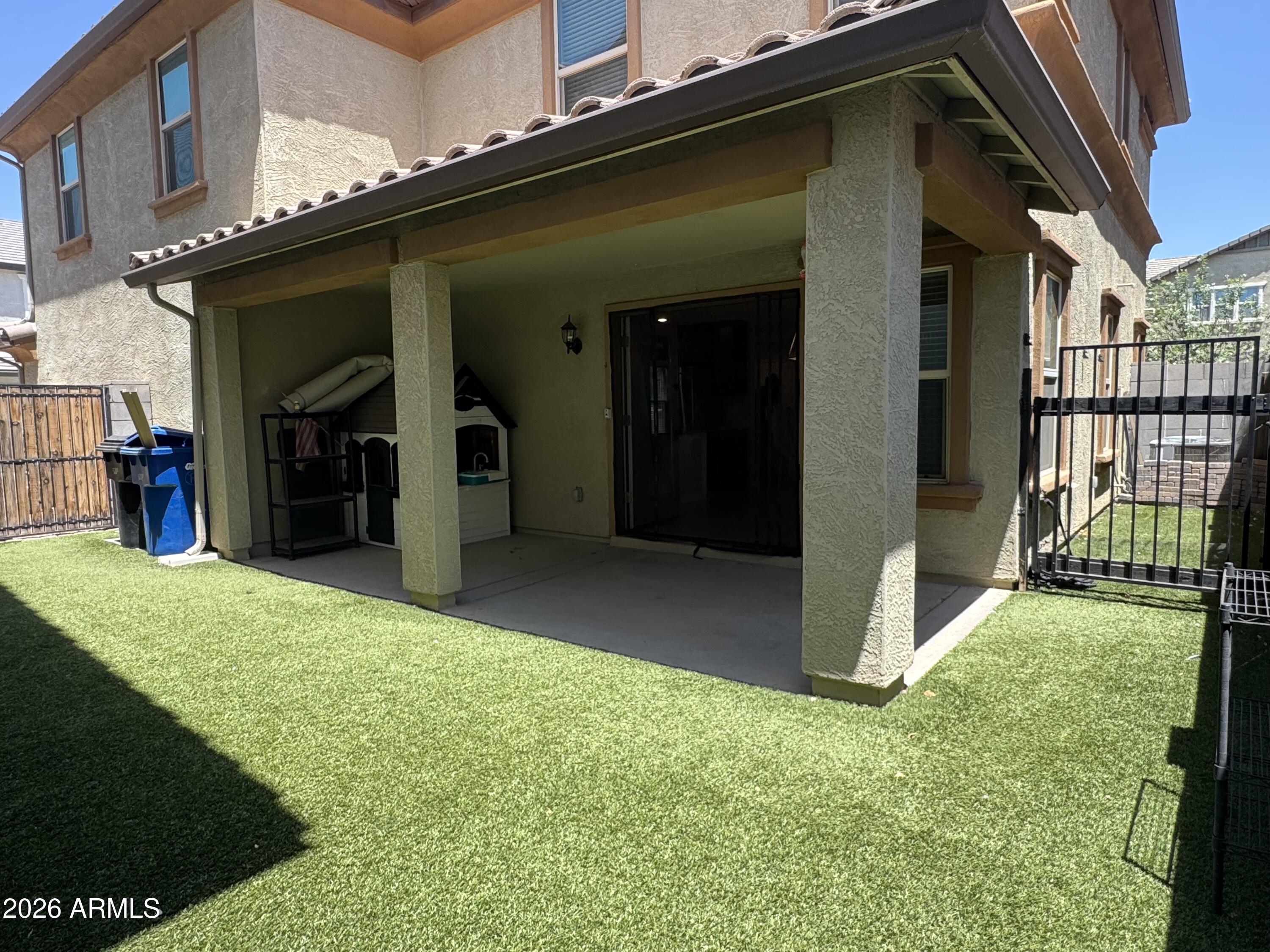 DAHLIA POINTE - Residential