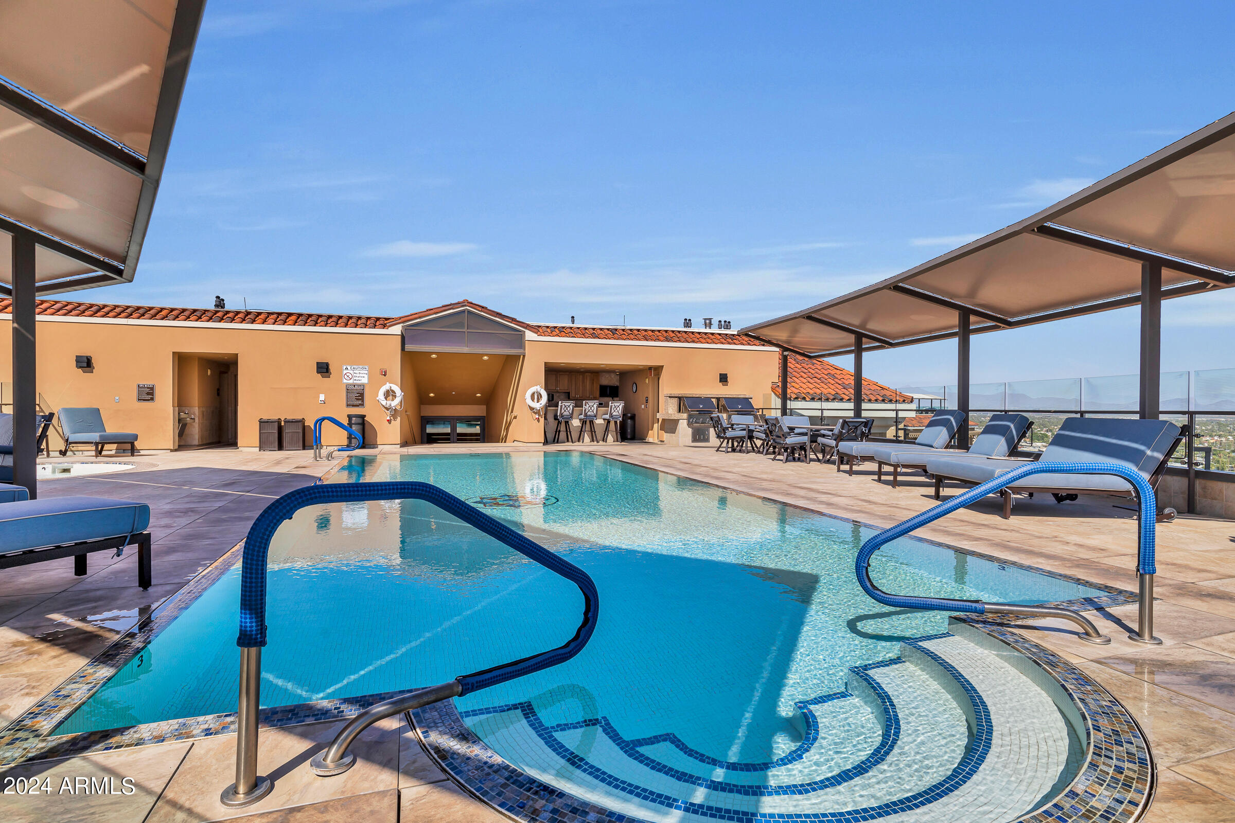 SCOTTSDALE WATERFRONT RESIDENCES CONDOMINIUM - Residential