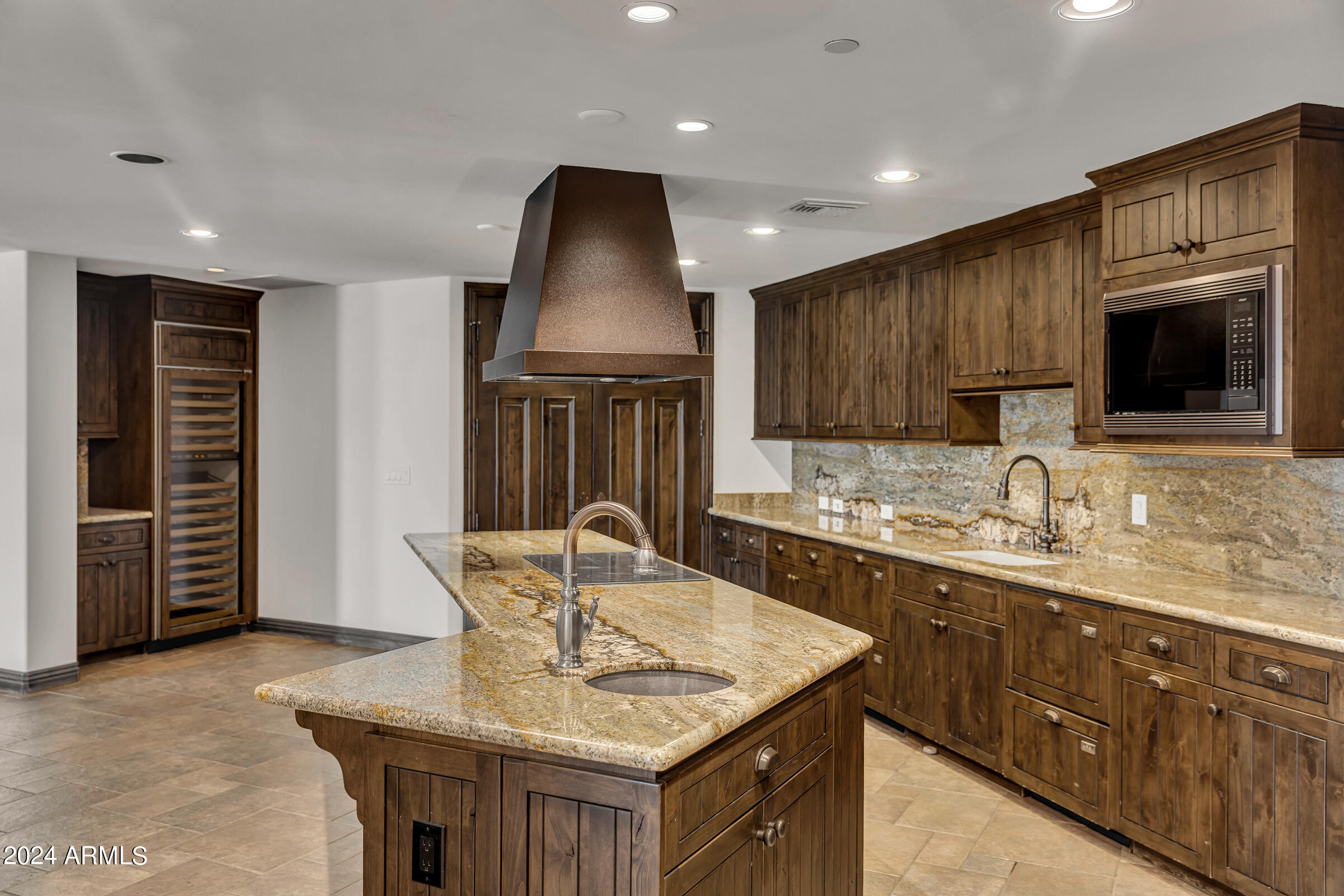 SCOTTSDALE WATERFRONT RESIDENCES CONDOMINIUM - Residential