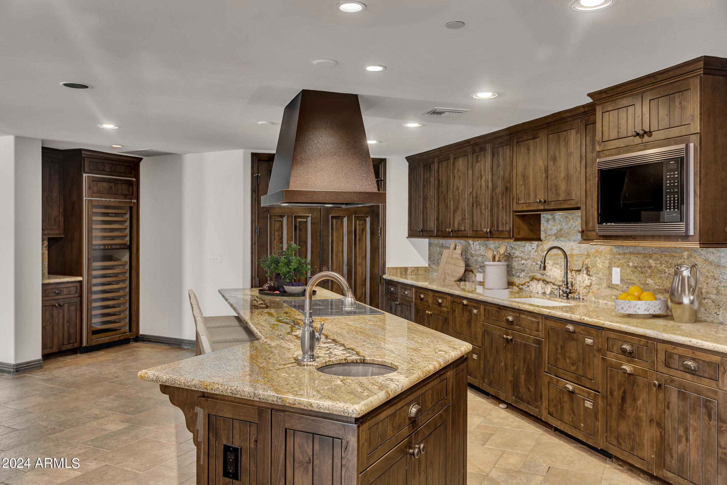 SCOTTSDALE WATERFRONT RESIDENCES CONDOMINIUM - Residential