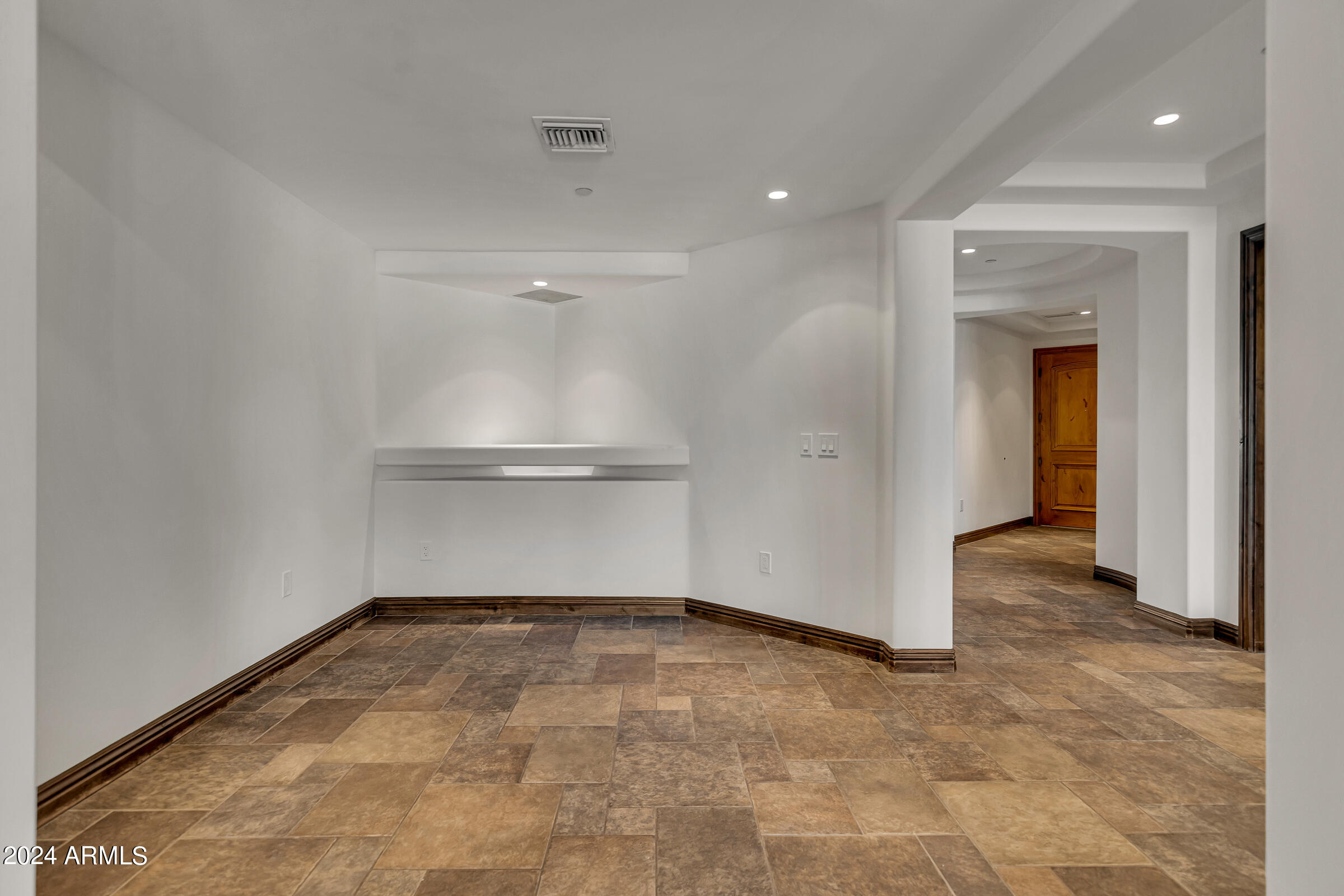SCOTTSDALE WATERFRONT RESIDENCES CONDOMINIUM - Residential