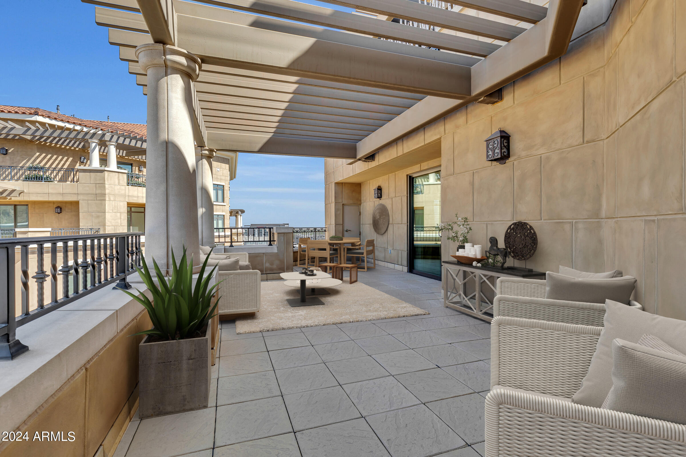 SCOTTSDALE WATERFRONT RESIDENCES CONDOMINIUM - Residential