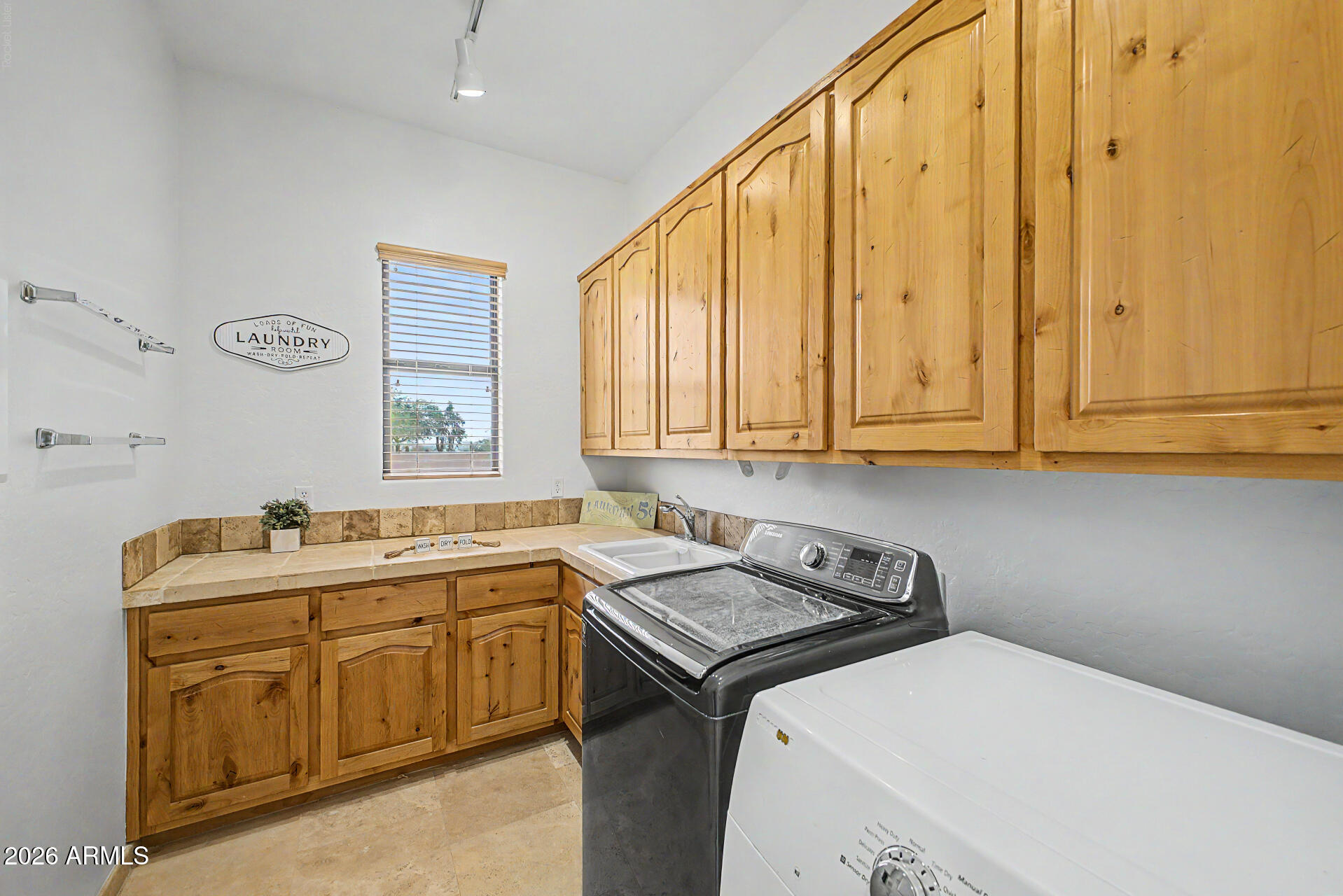 SOUTHWEST DESERT ESTATES - Residential