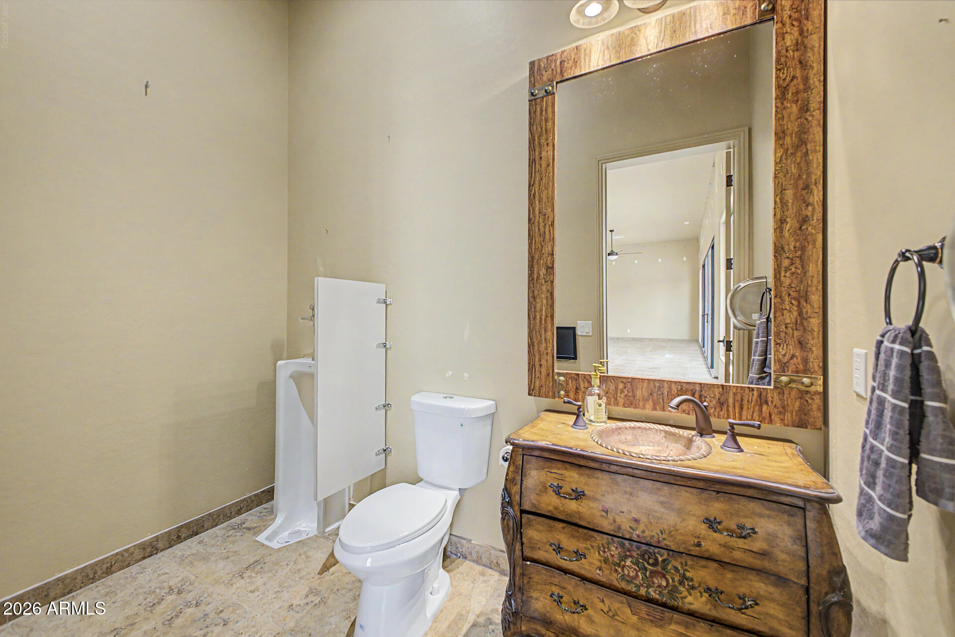 SOUTHWEST DESERT ESTATES - Residential