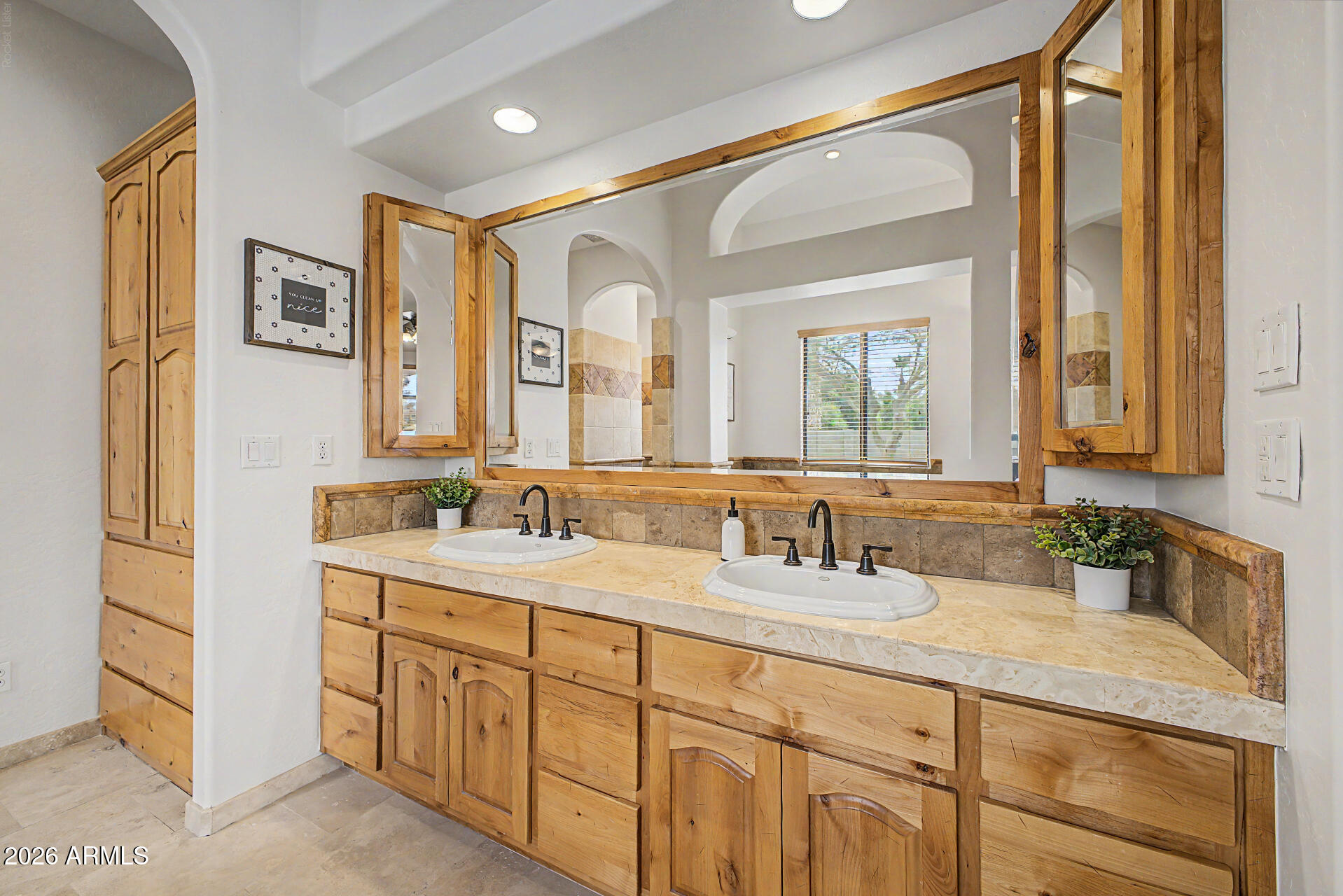 SOUTHWEST DESERT ESTATES - Residential