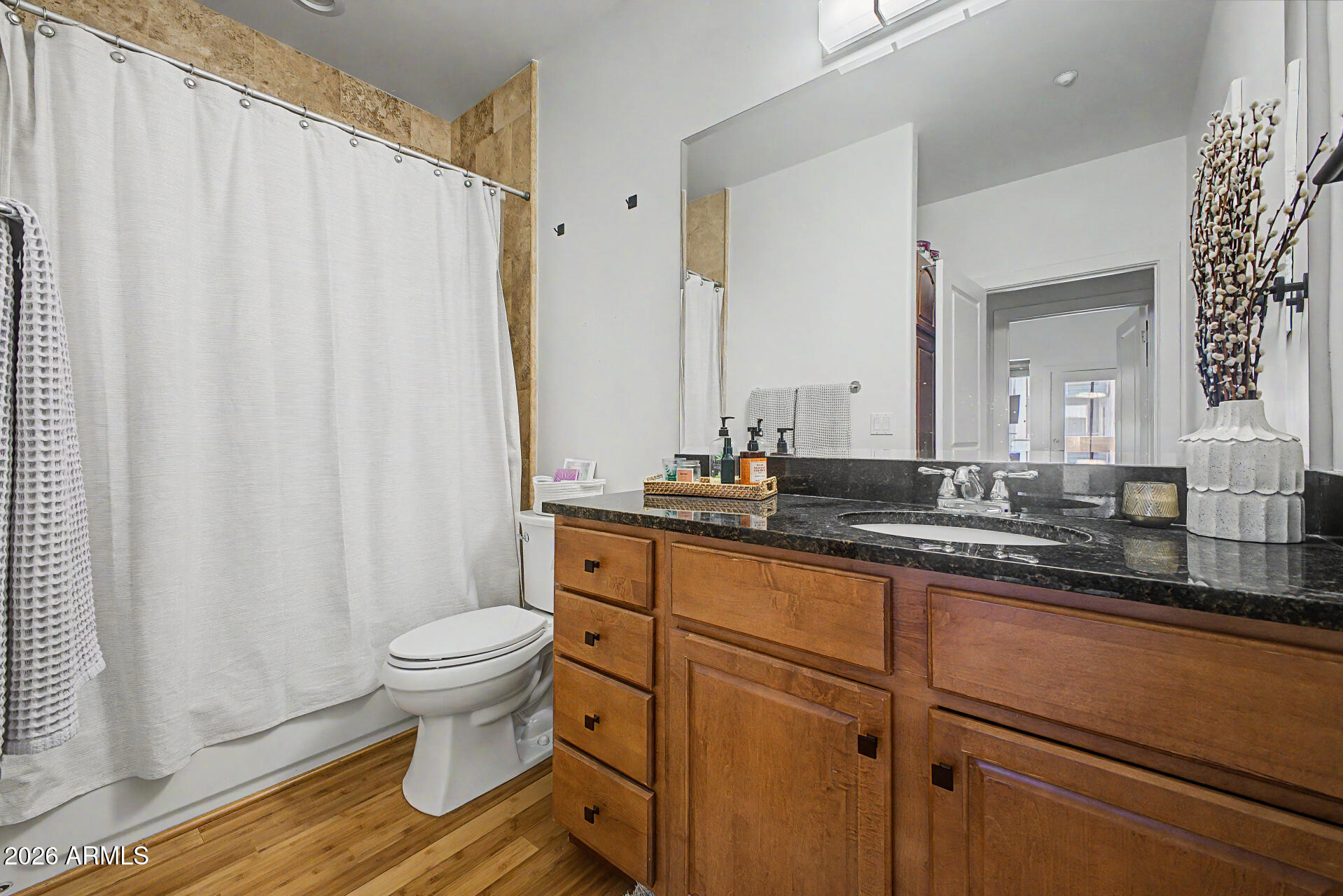 NORTH SHORE CONDOMINIUM 1 - Residential