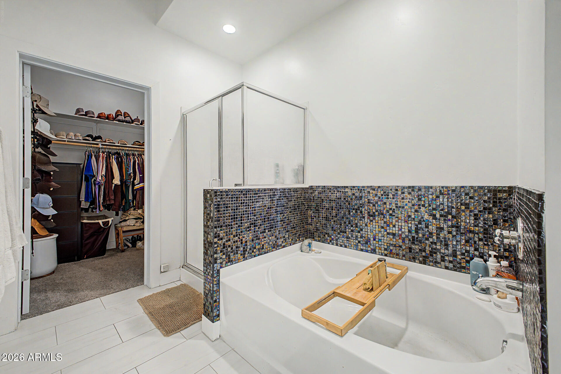 NORTH SHORE CONDOMINIUM 1 - Residential