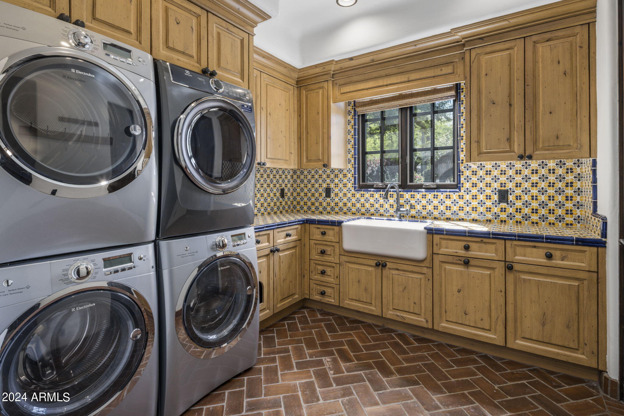 JARSON ESTATES - Residential