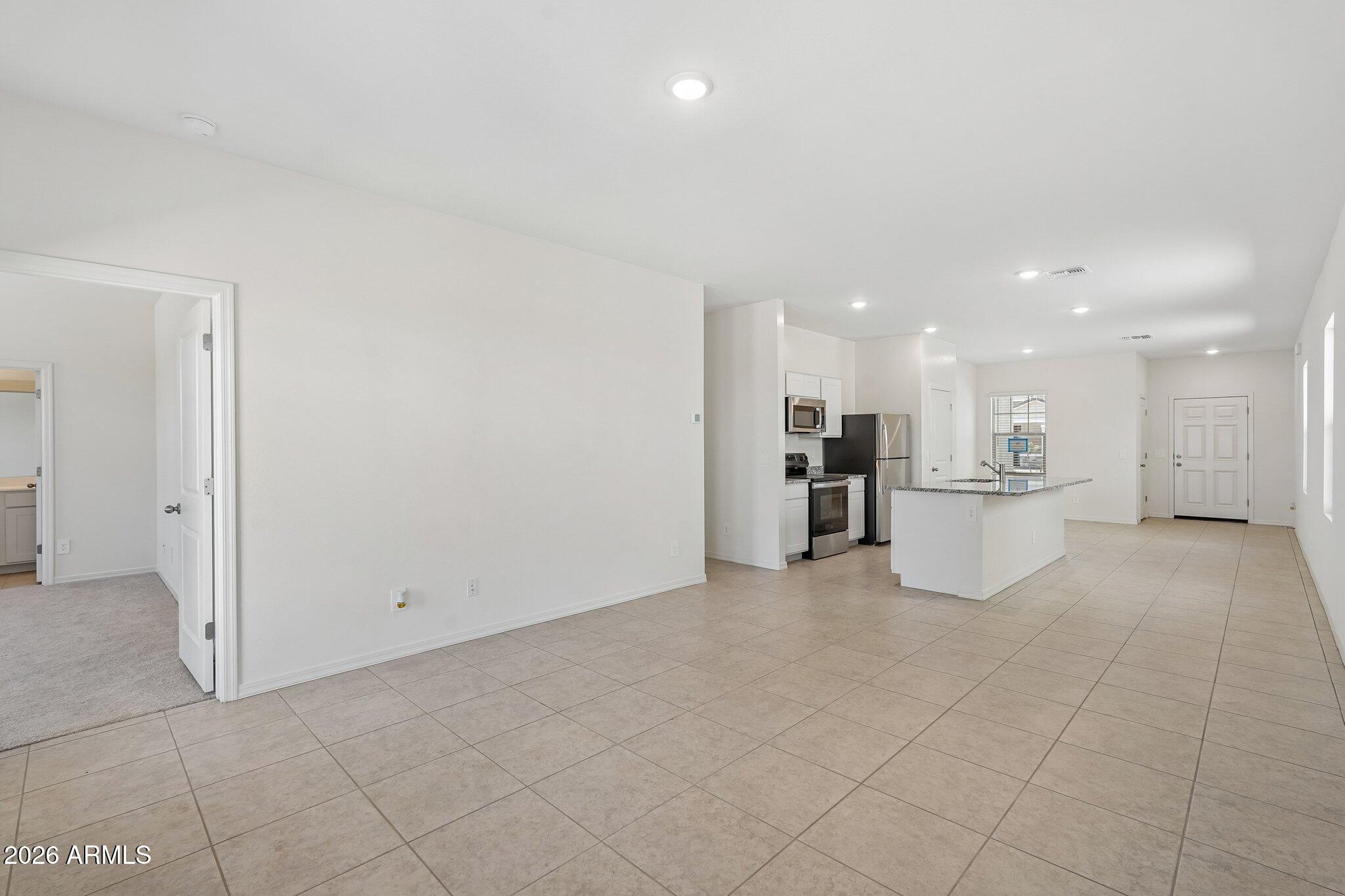 STONEBRIDGE MANOR - Residential