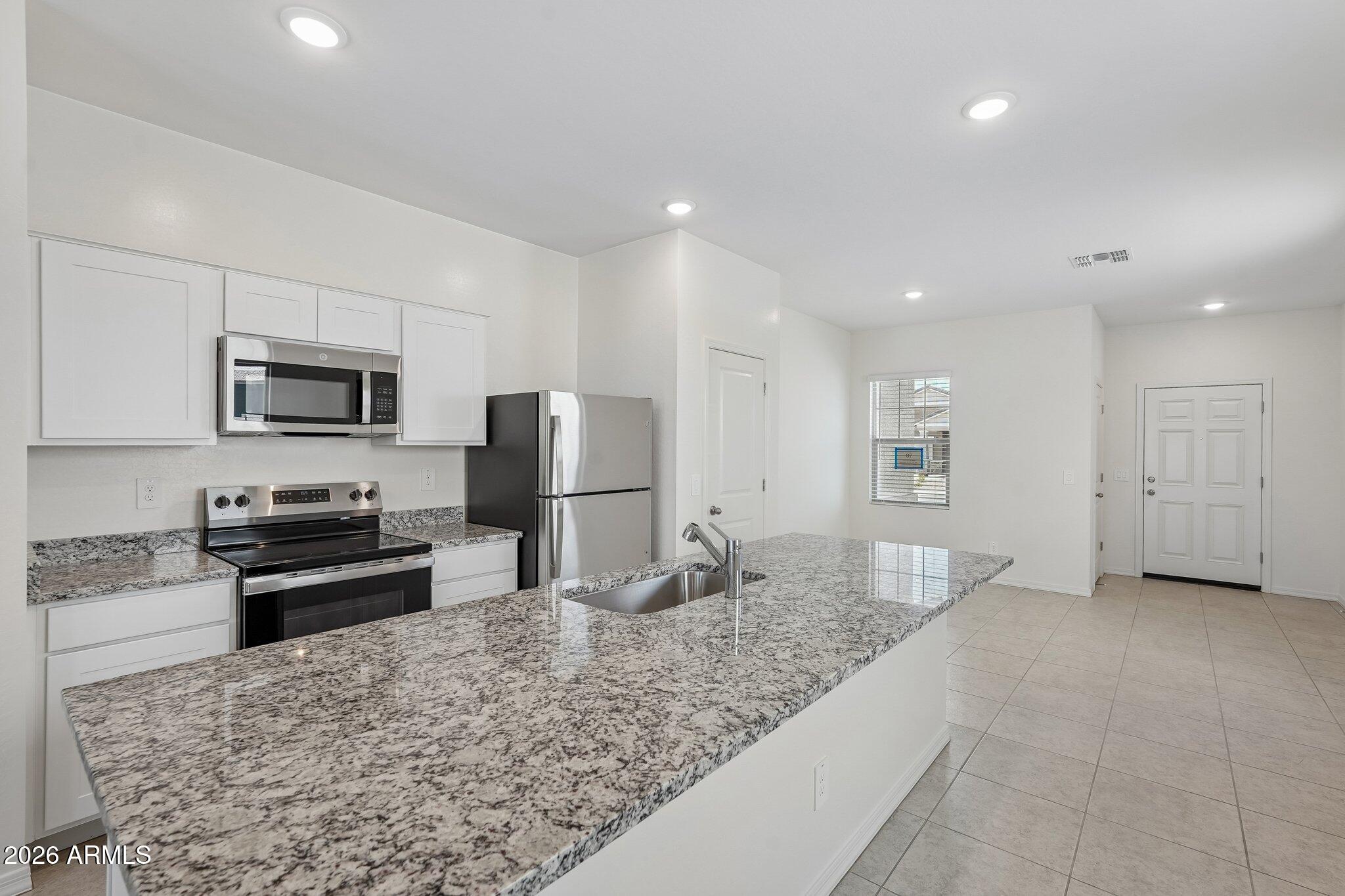 STONEBRIDGE MANOR - Residential