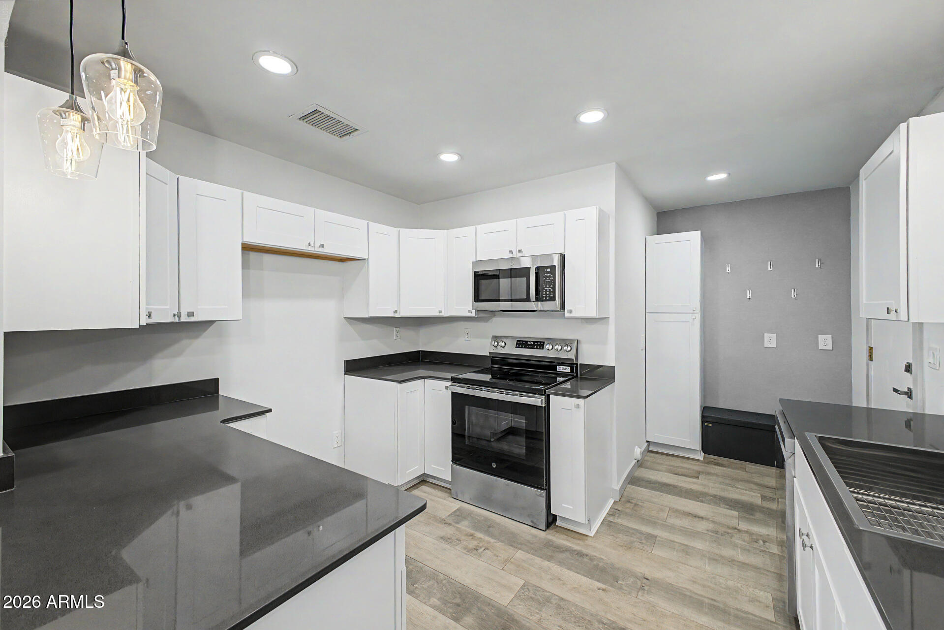 JOE ANN PLACE - Residential