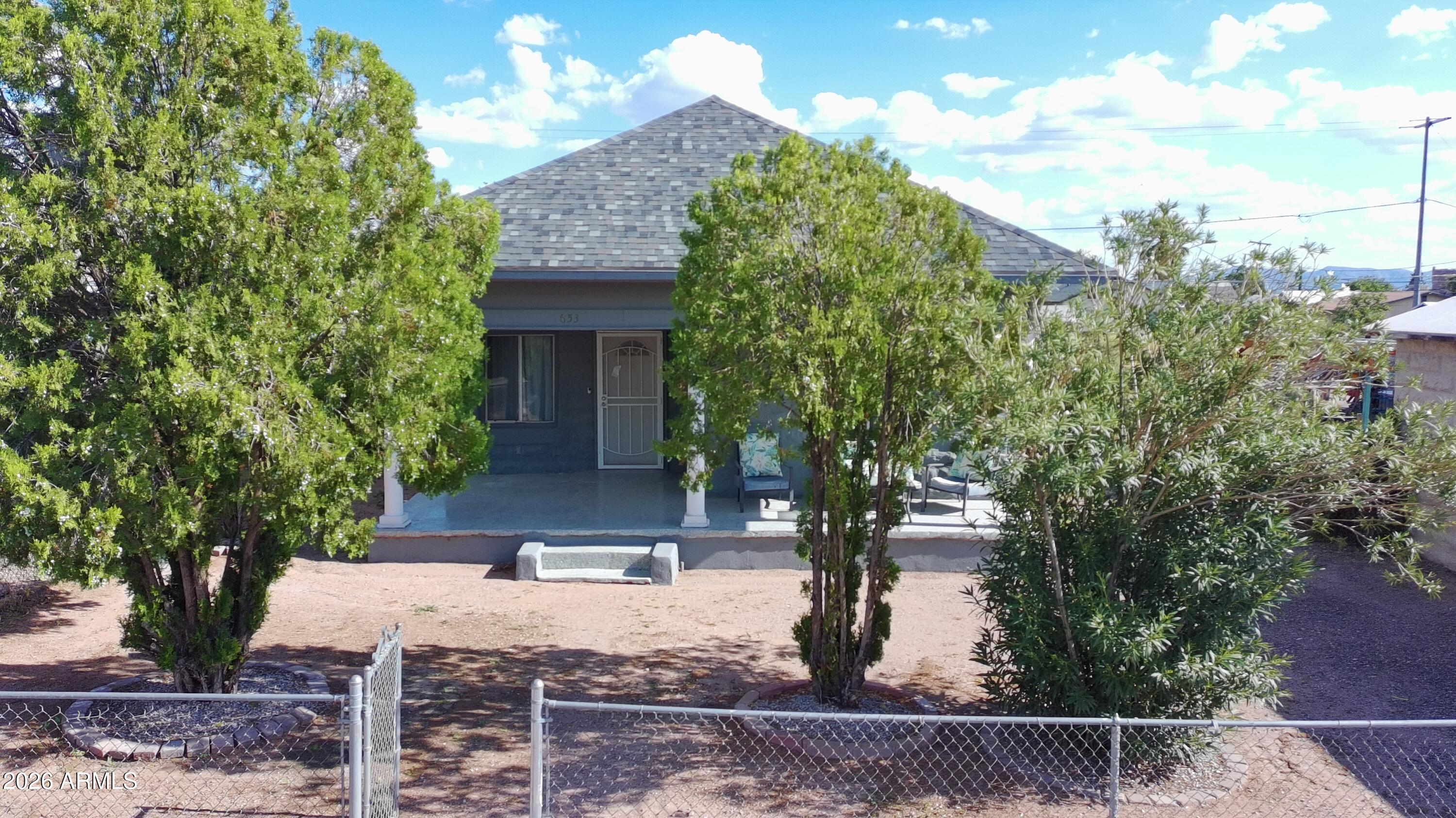 DOUGLAS - Residential