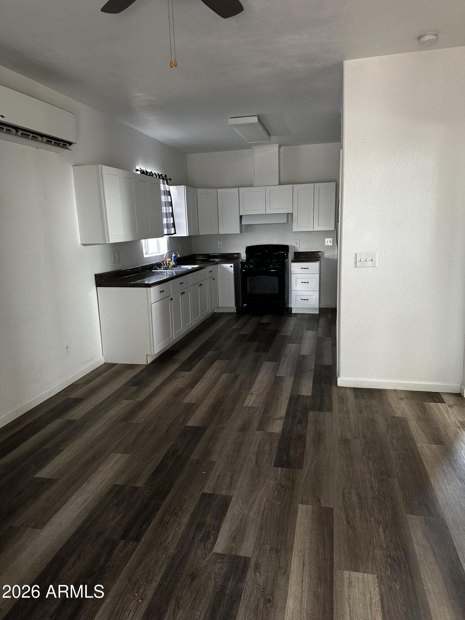 DOUGLAS - Residential