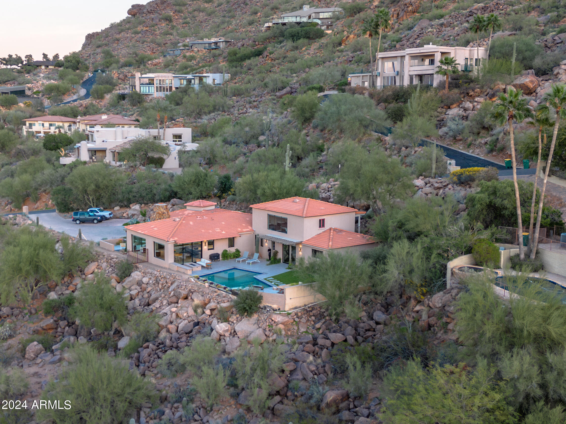 STONE CANYON EAST - Residential
