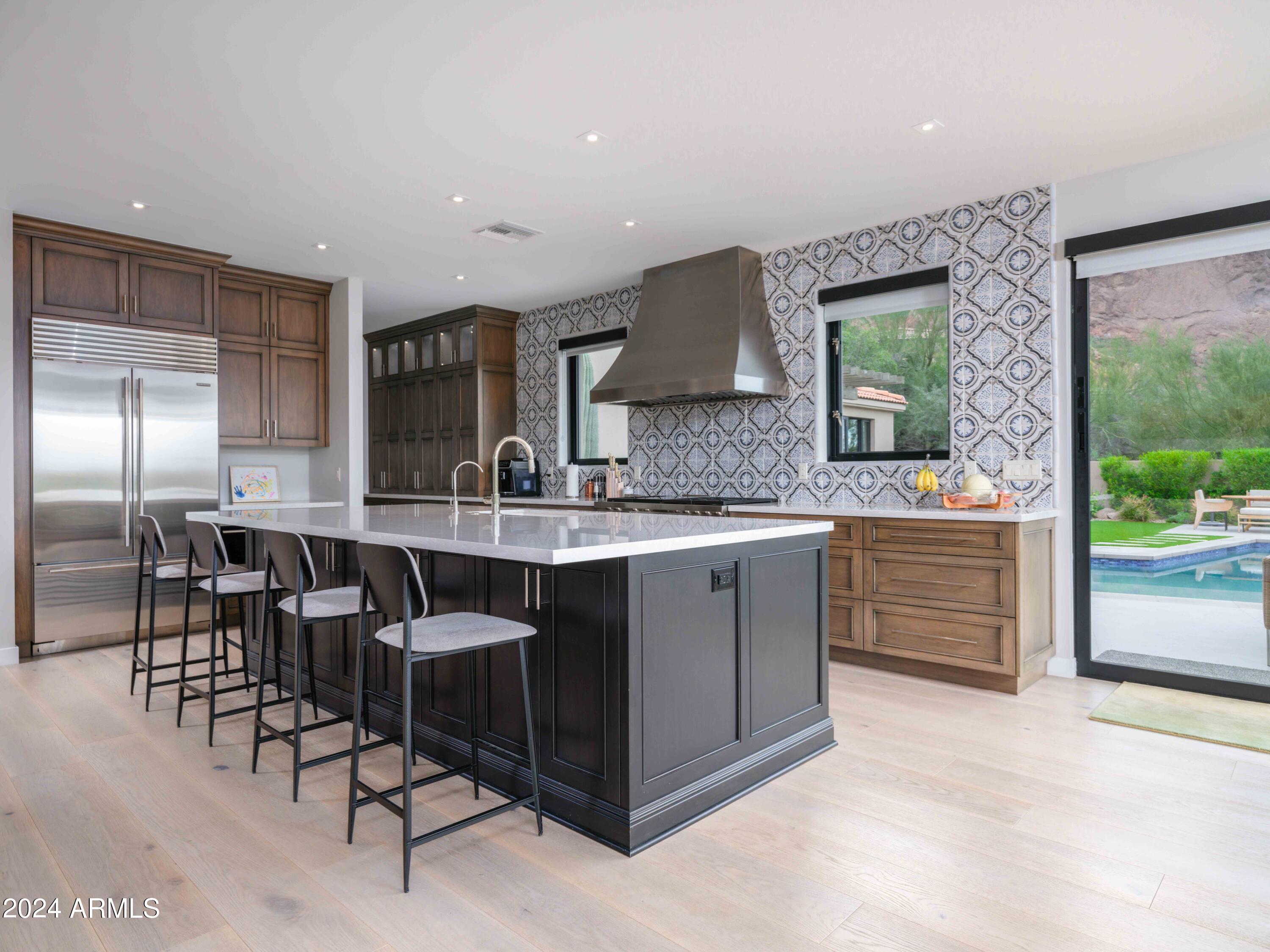 STONE CANYON EAST - Residential