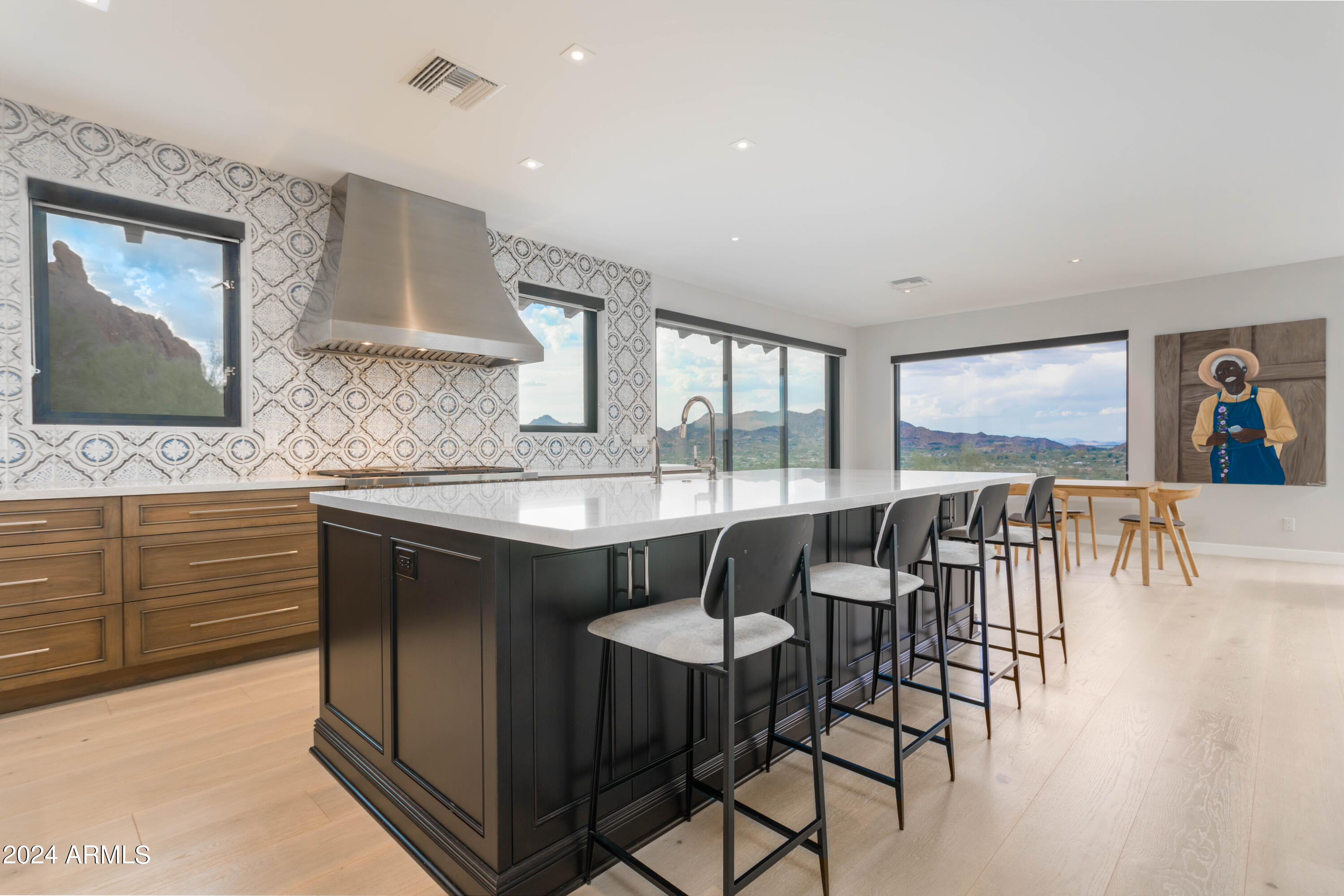 STONE CANYON EAST - Residential