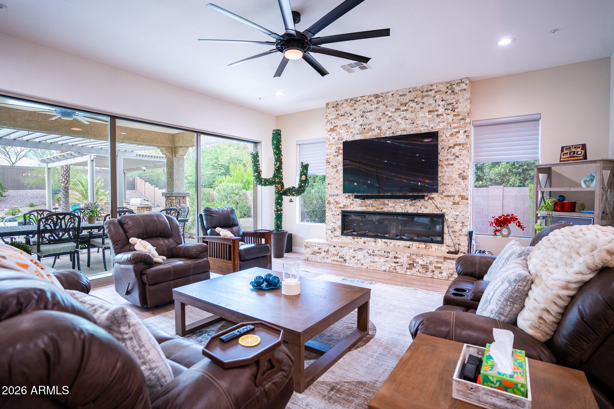 CABALLOS DEL RIO - Residential