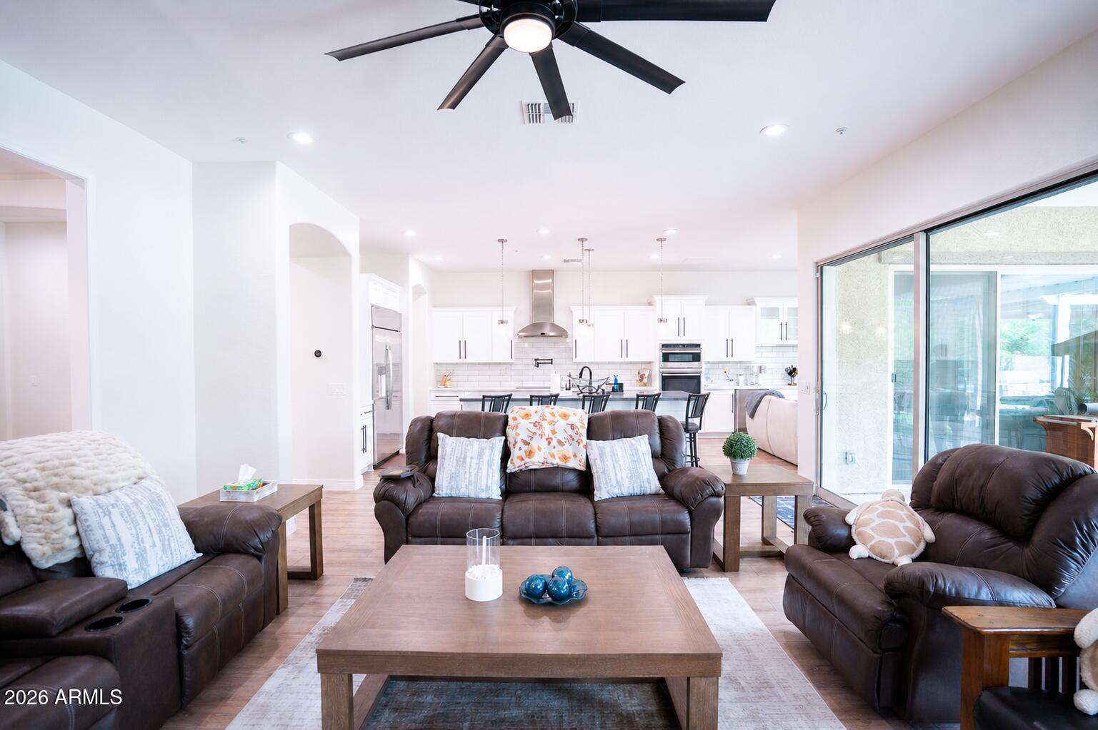 CABALLOS DEL RIO - Residential