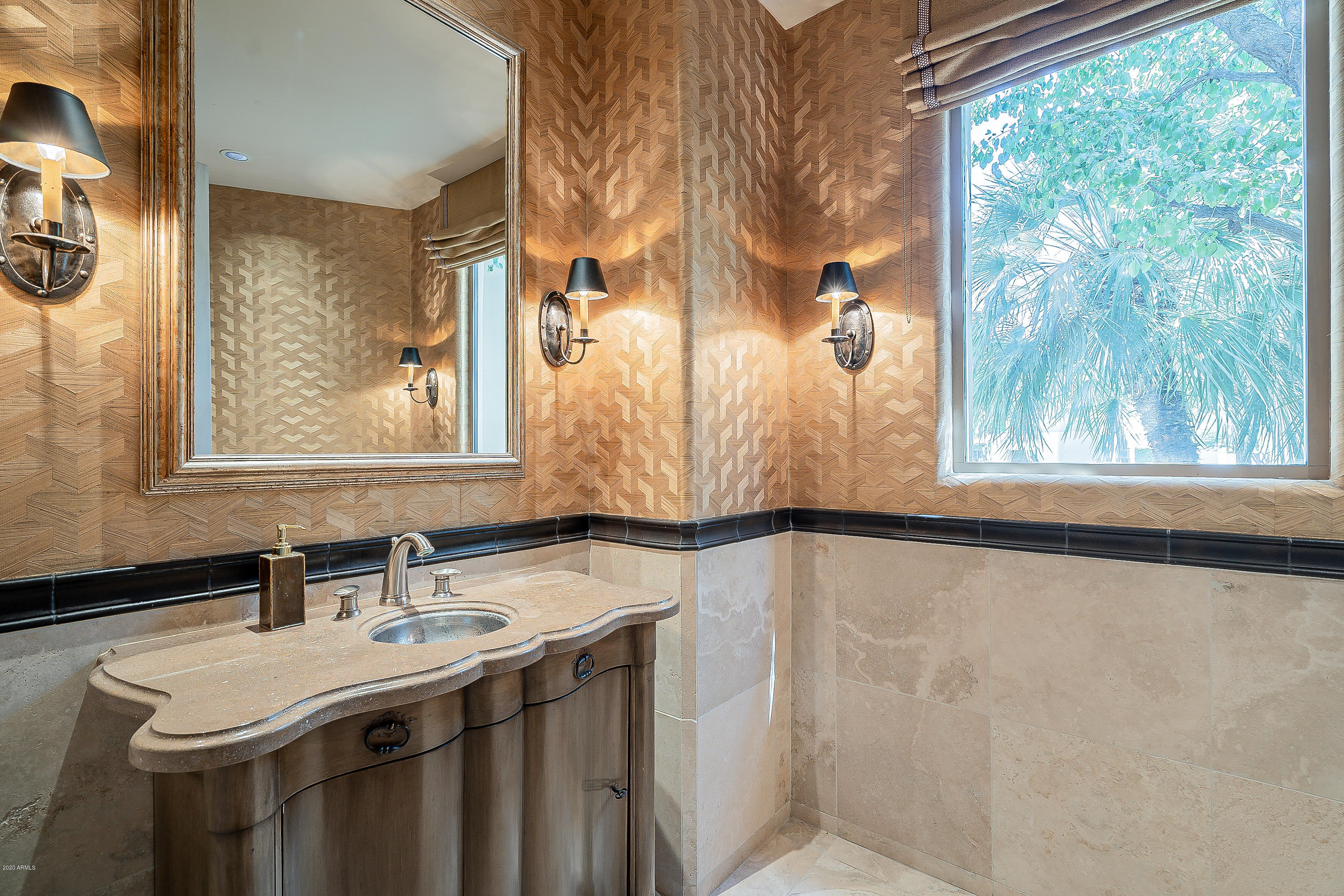 CASA BLANCA ESTATES LOT 20-37 & TR A - Residential