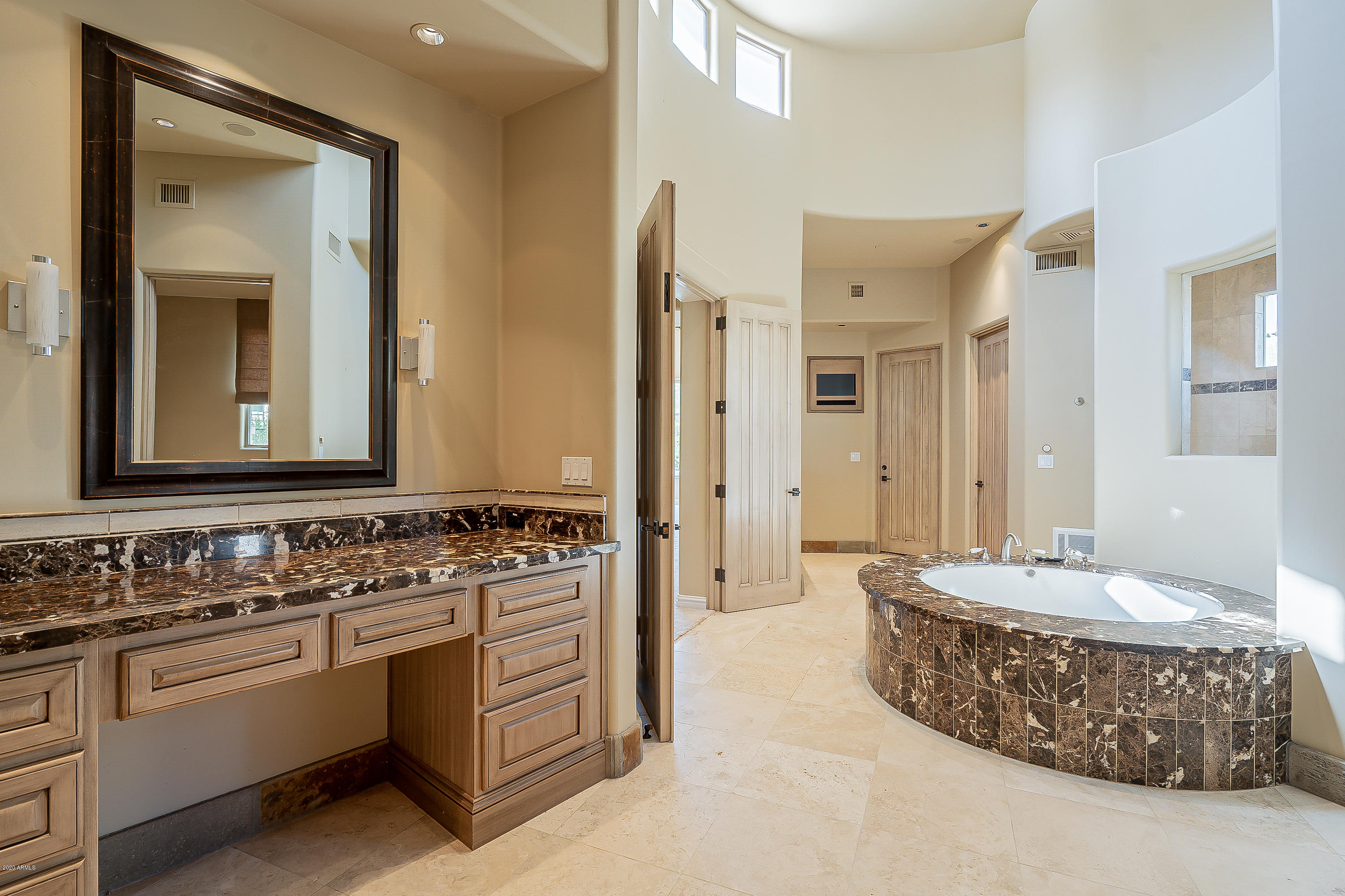 CASA BLANCA ESTATES LOT 20-37 & TR A - Residential