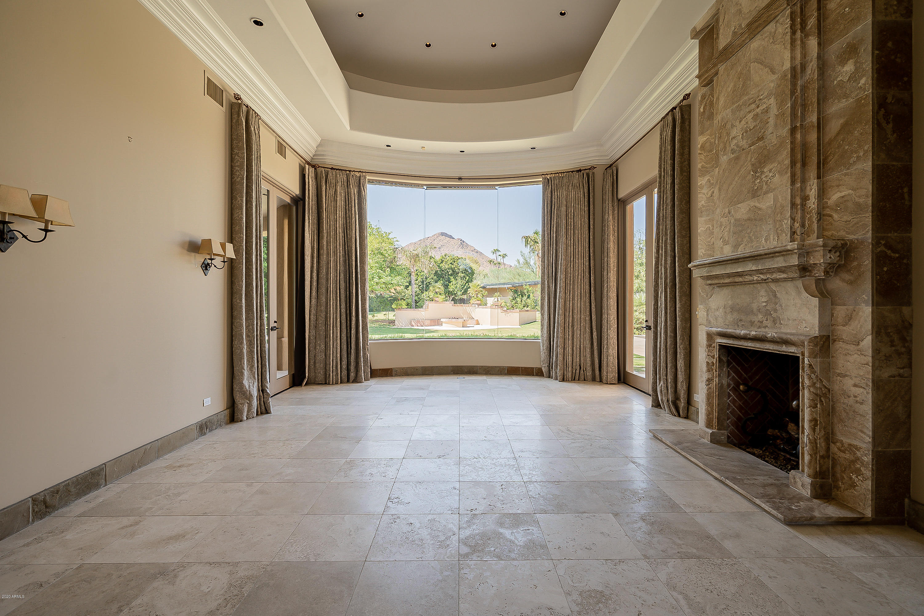 CASA BLANCA ESTATES LOT 20-37 & TR A - Residential