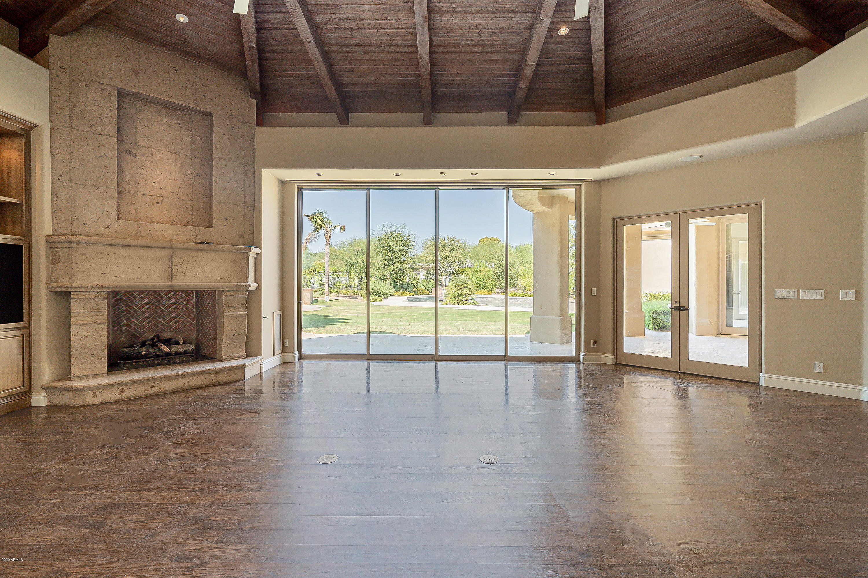 CASA BLANCA ESTATES LOT 20-37 & TR A - Residential
