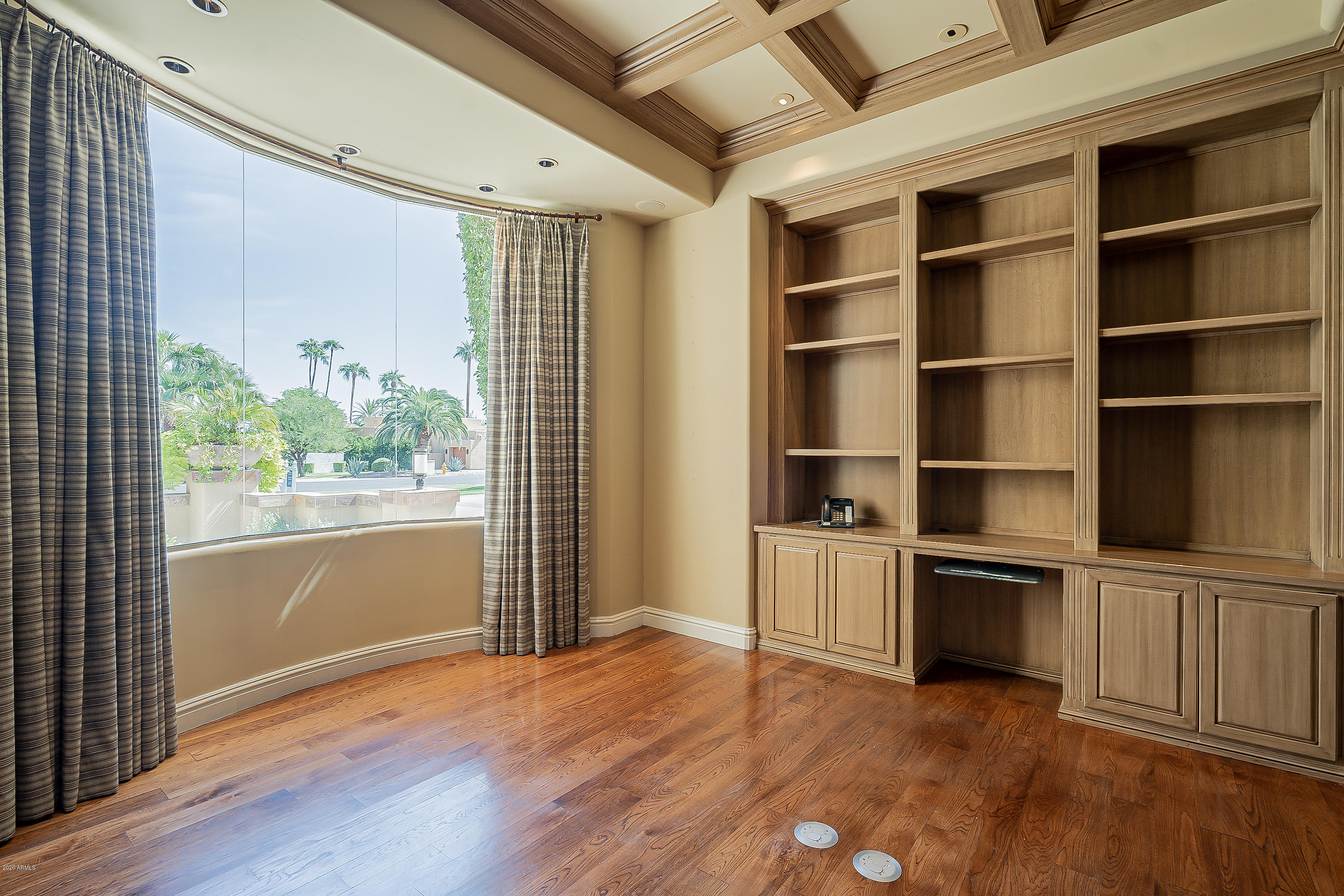 CASA BLANCA ESTATES LOT 20-37 & TR A - Residential